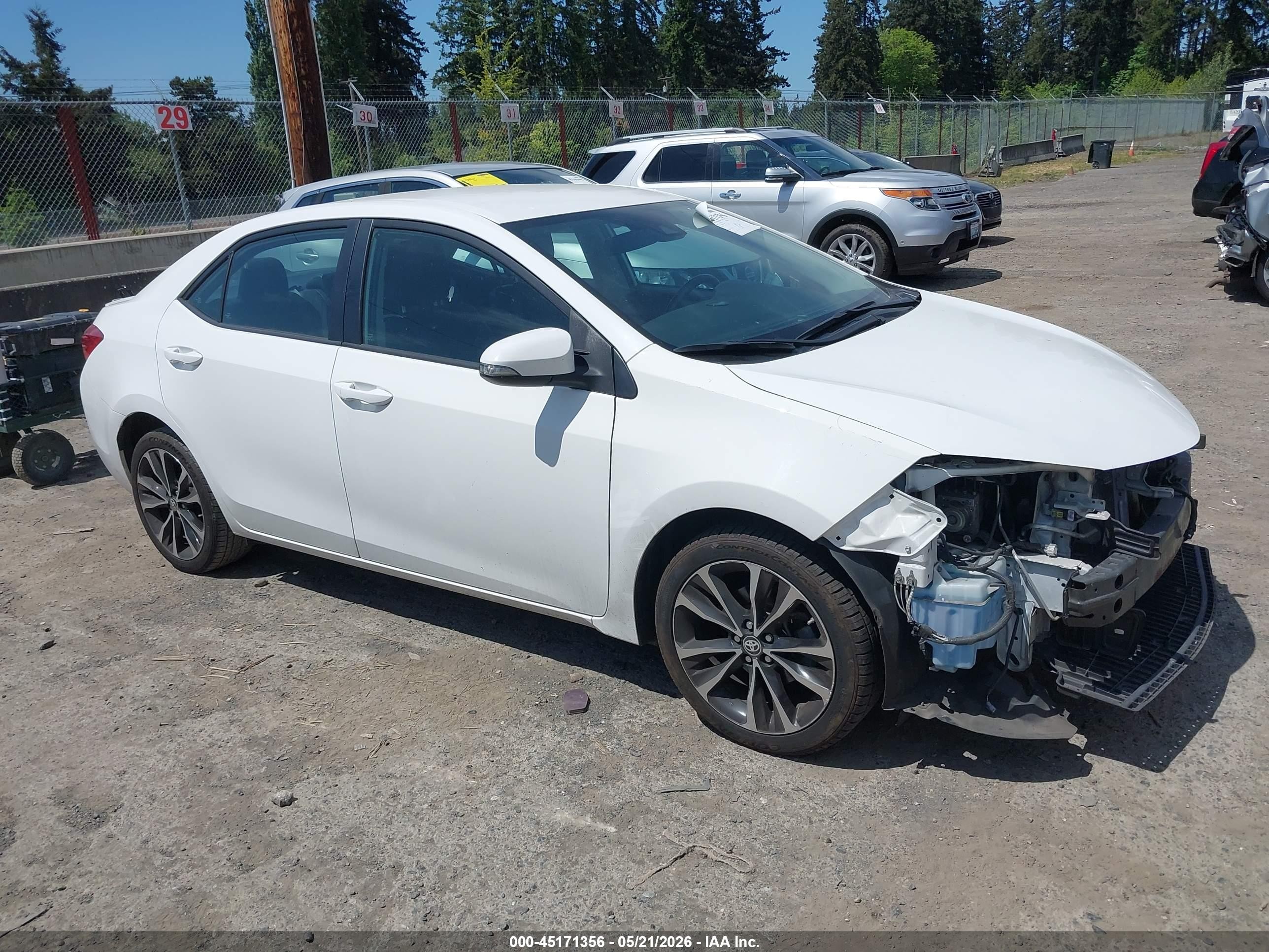 2019 Toyota Corolla Se White vin: 2T1BURHEXKC163958