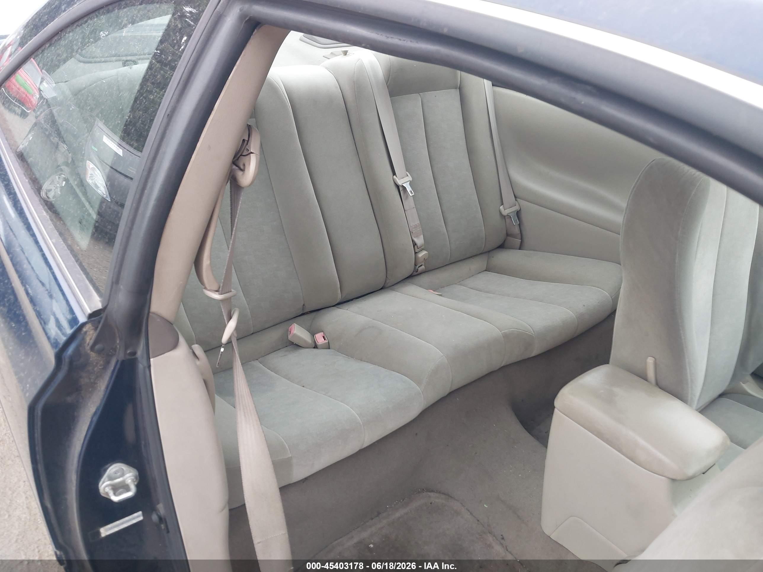 2003 Toyota Camry Solara Se Синий vin: 2T1CE22P13C018182