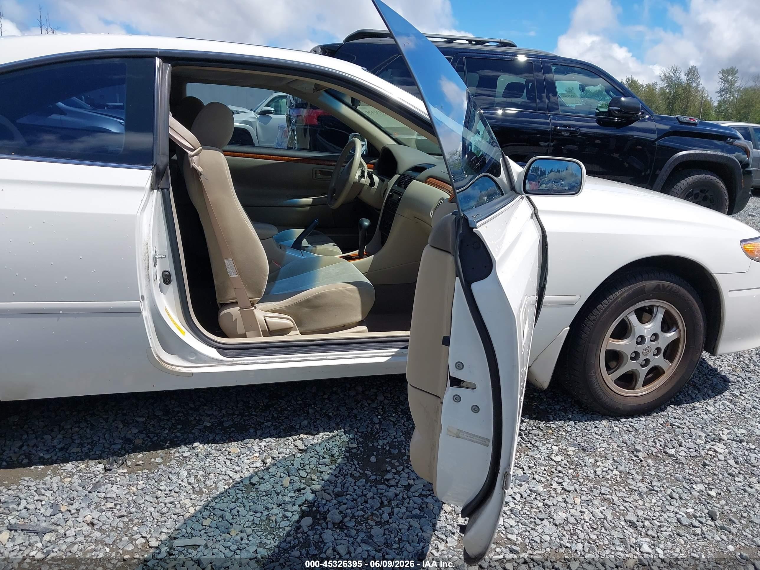 2002 Toyota Camry Solara Se Белый vin: 2T1CE28PX2C010698