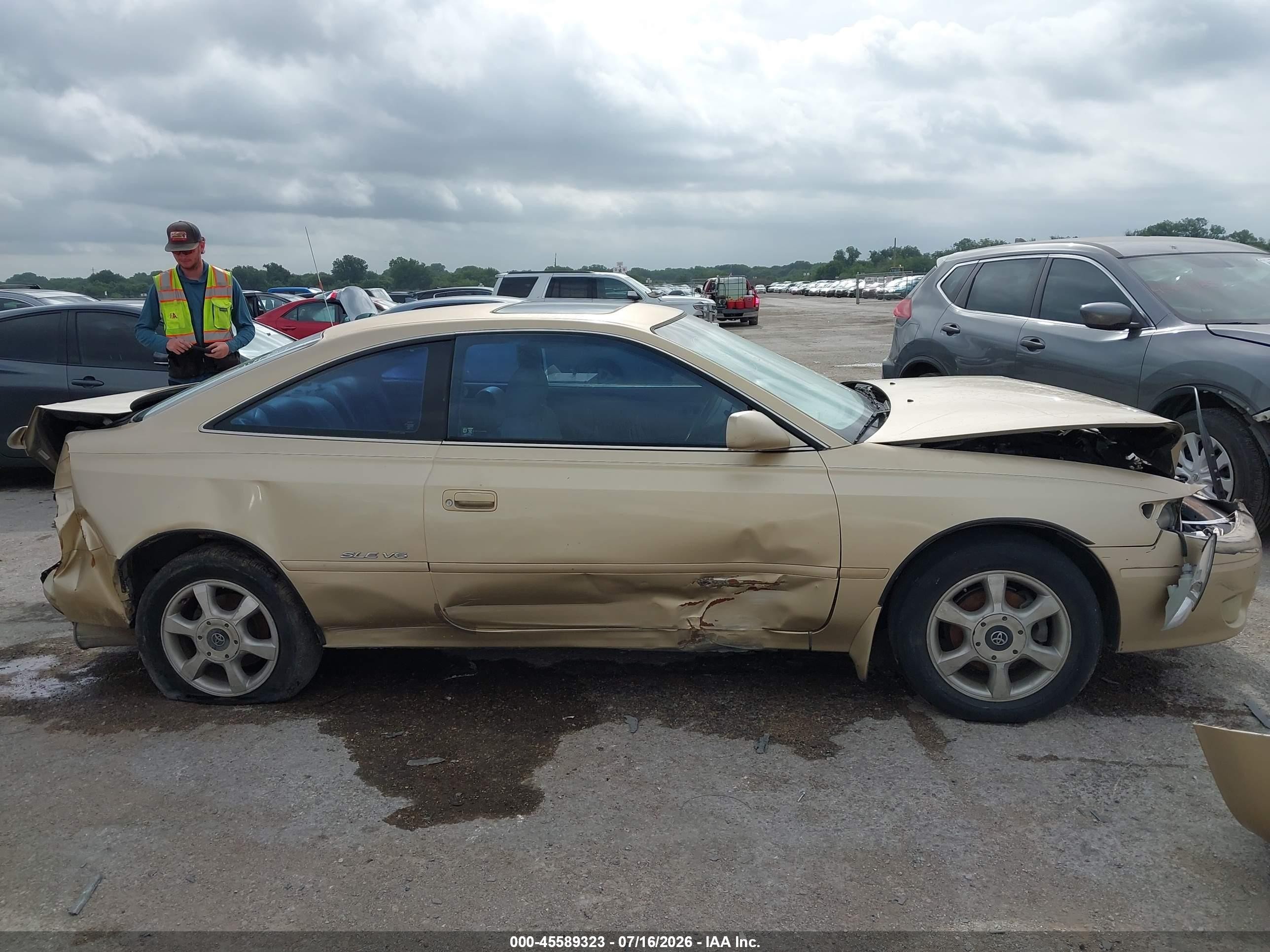2001 Toyota Camry Solara Sle V6 Gold vin: 2T1CF22P01C458288