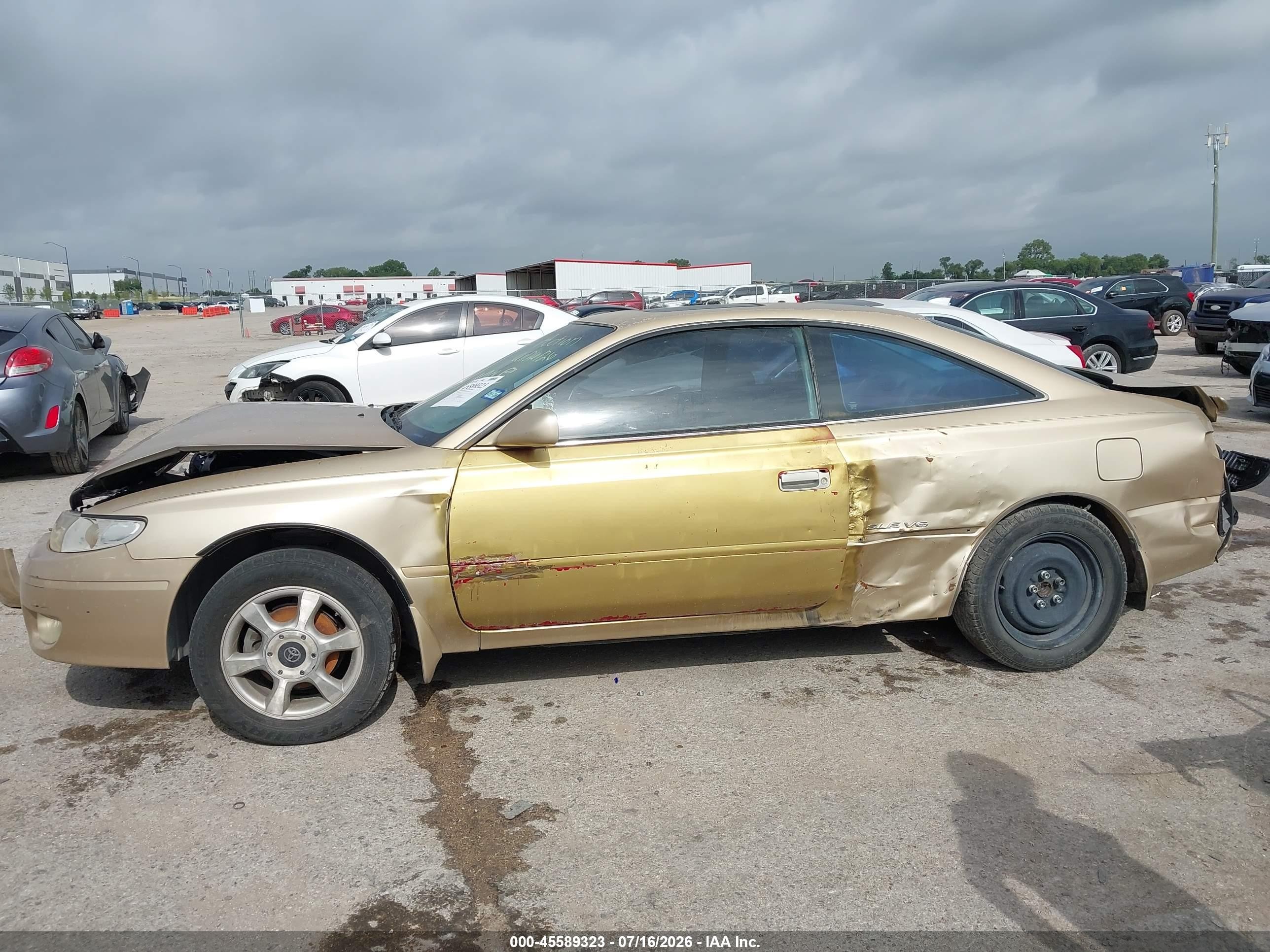 2001 Toyota Camry Solara Sle V6 Gold vin: 2T1CF22P01C458288