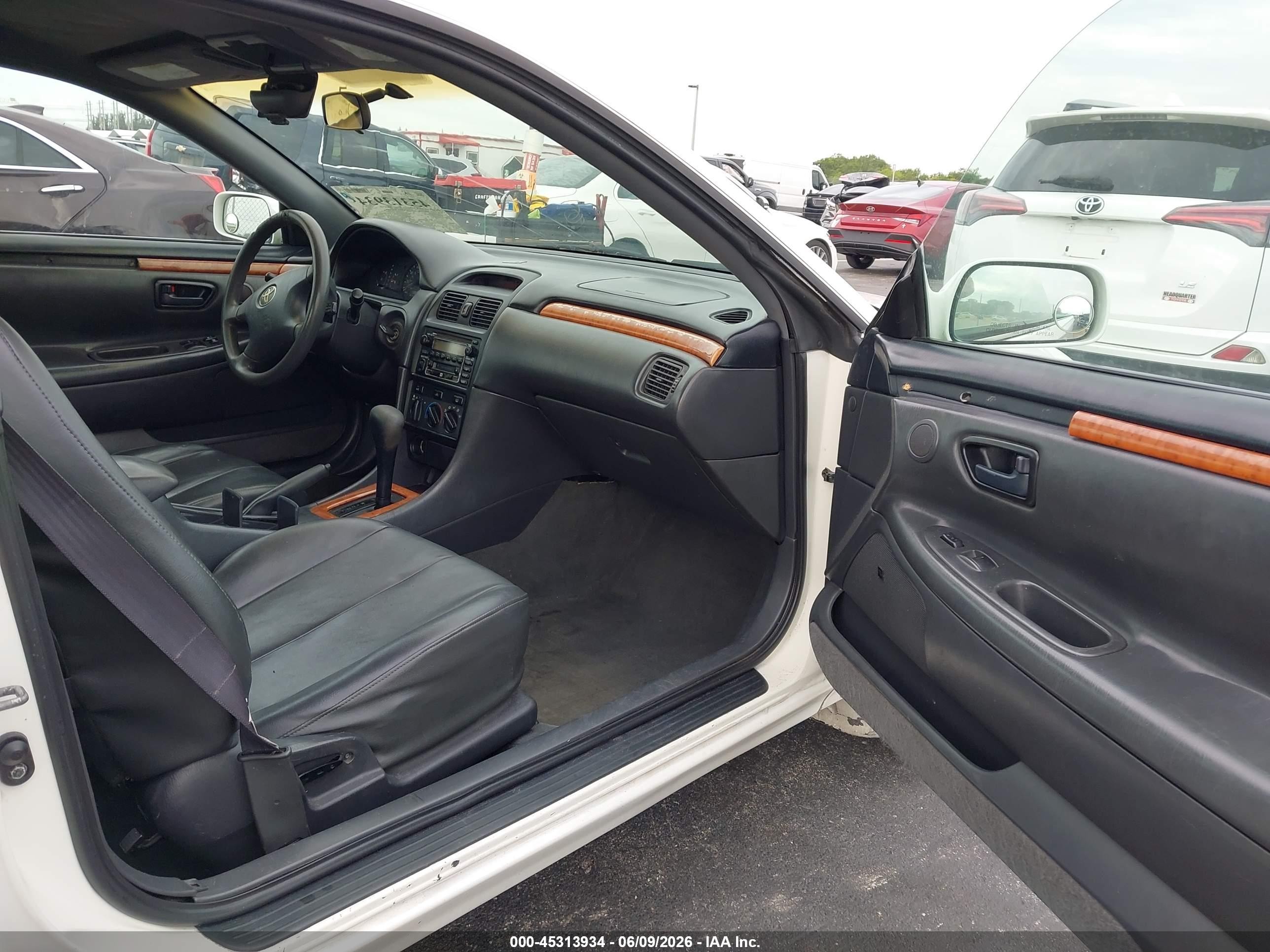 2002 Toyota Camry Solara Se V6 White vin: 2T1CF22P32C550870