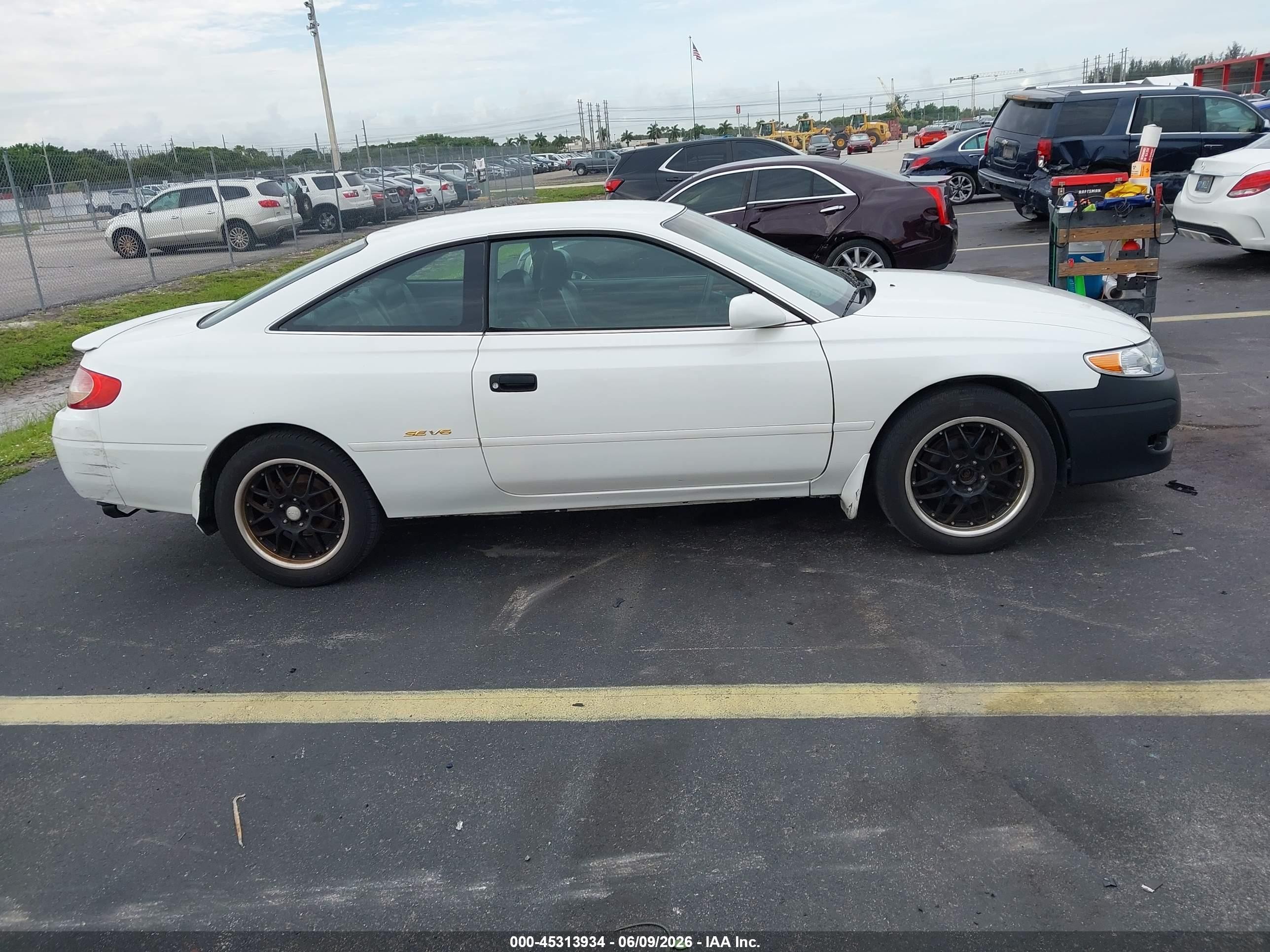 2002 Toyota Camry Solara Se V6 White vin: 2T1CF22P32C550870