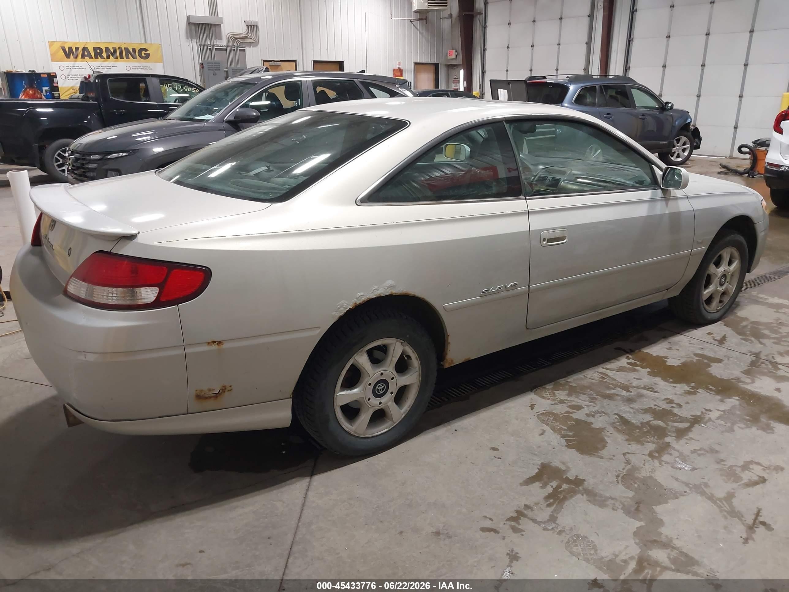 2000 Toyota Camry Solara Sle V6 Silver vin: 2T1CF22P3YC275929