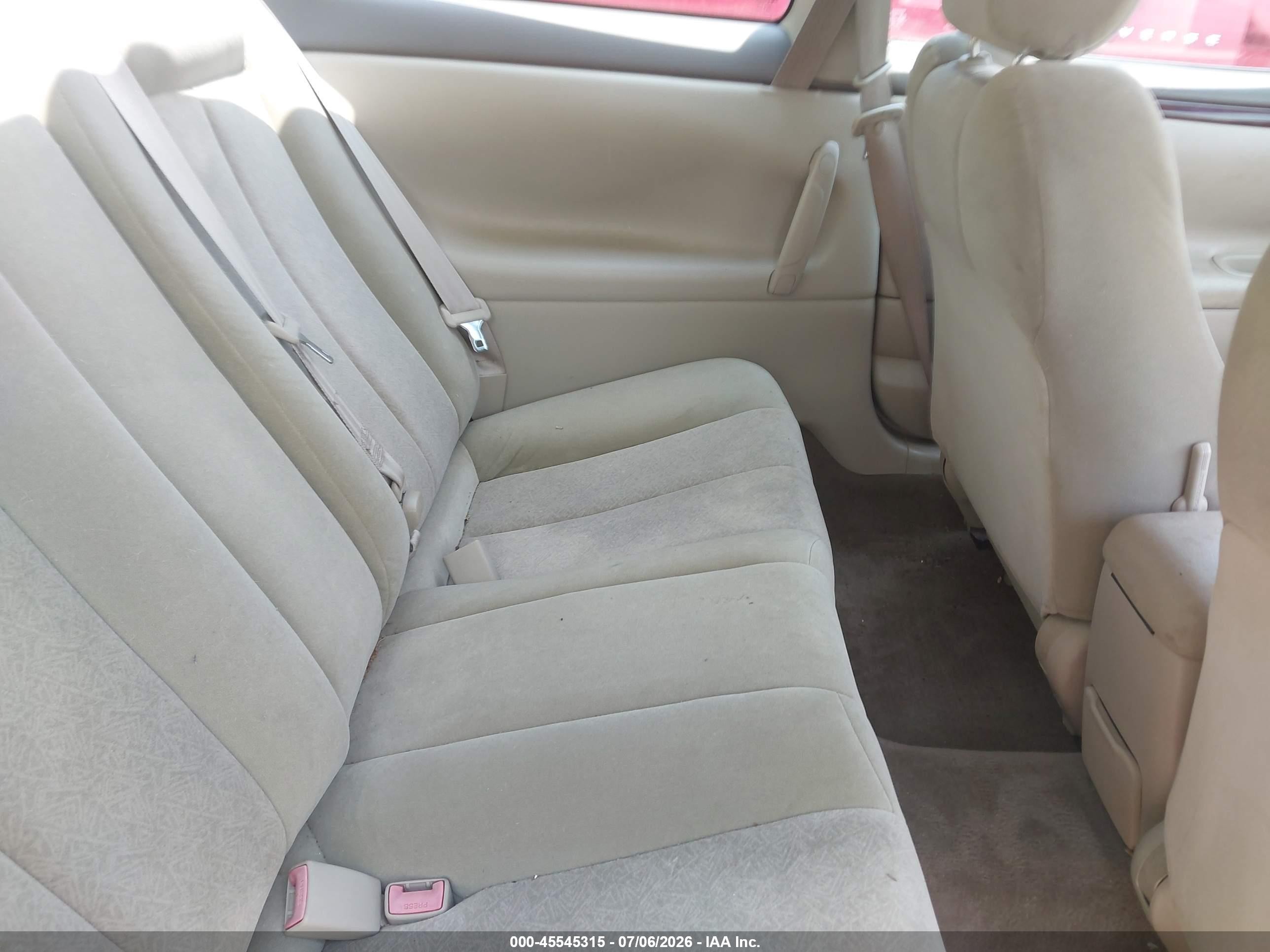 2000 Toyota Camry Solara Se V6 White vin: 2T1CF22P4YC273509