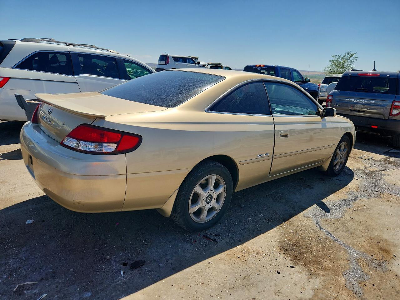2000 Toyota Camry Solara Se V6 Gold vin: 2T1CF22P4YC416765