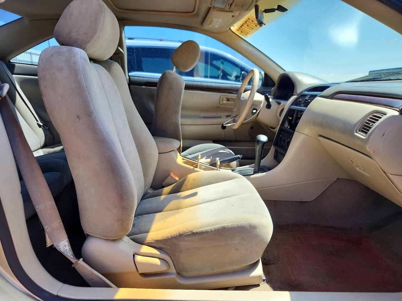 2000 Toyota Camry Solara Se V6 Gold vin: 2T1CF22P4YC416765