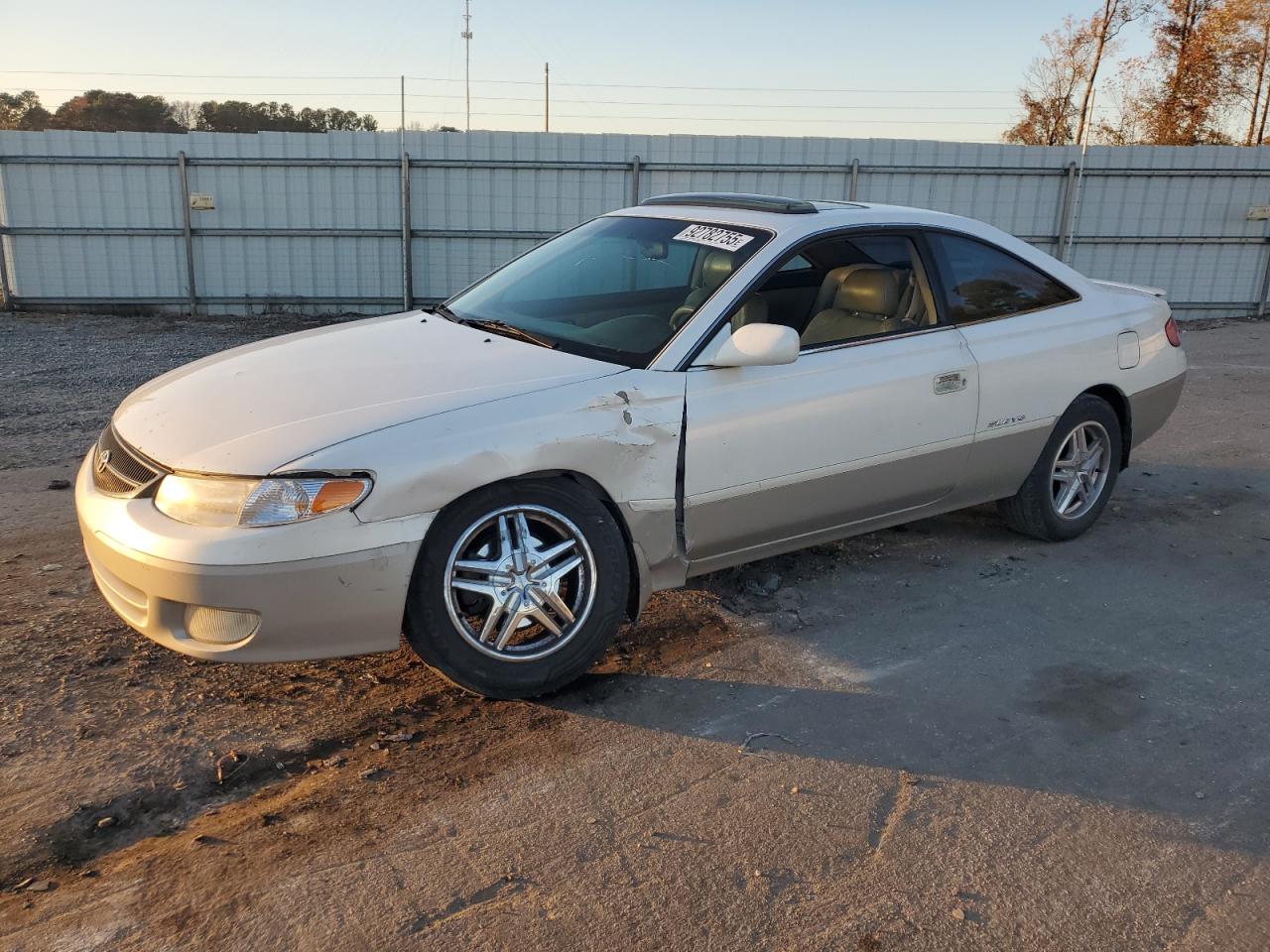 2T1CF22P6XC165553