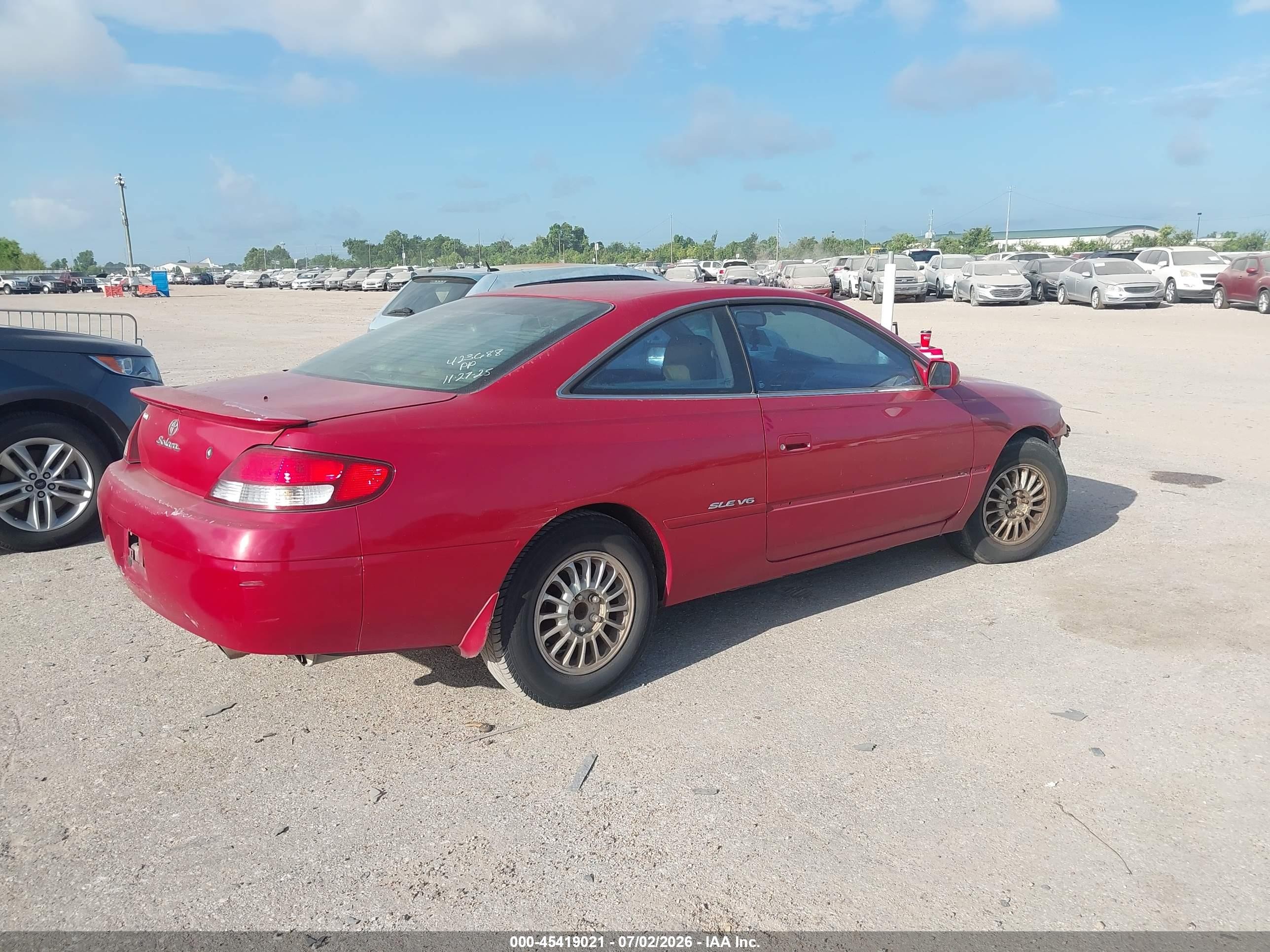 1999 Toyota Camry Solara Sle Красный vin: 2T1CF22P7XC139186