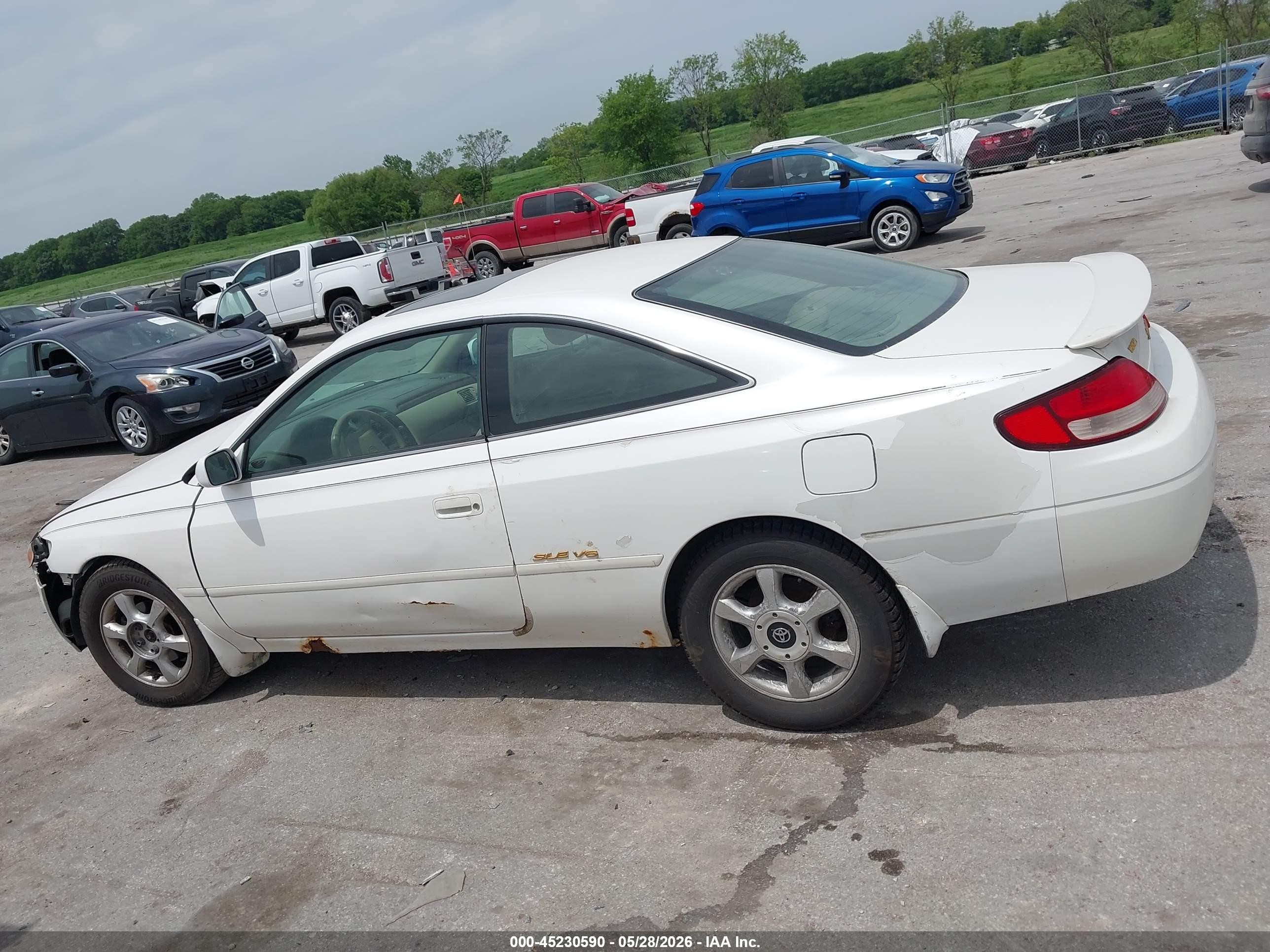 2000 Toyota Camry Solara Sle V6 White vin: 2T1CF22P8YC406059