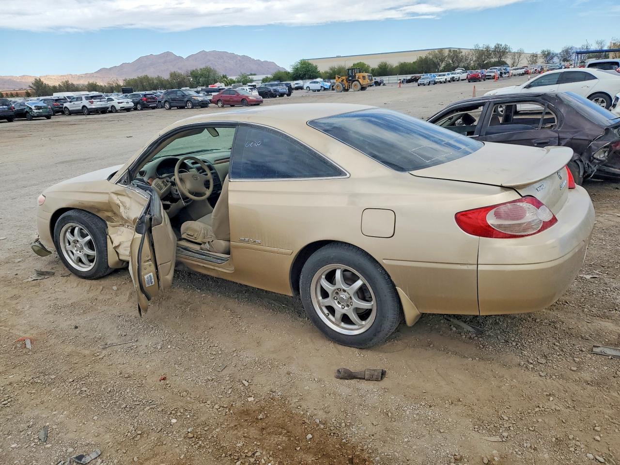 2002 Toyota Camry Solara Se Tan vin: 2T1CF22P92C591939