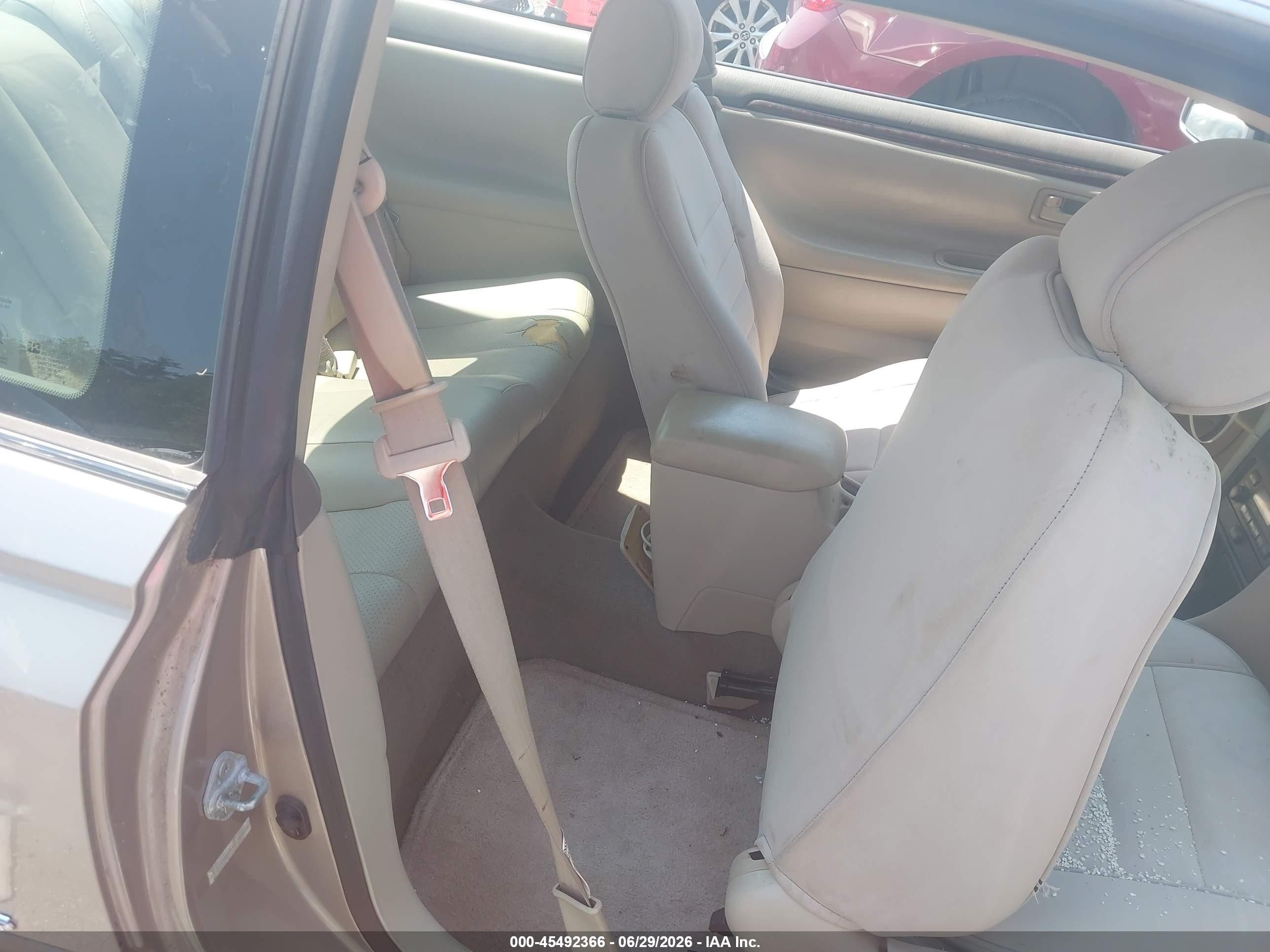 1999 Toyota Camry Solara Sle Cream vin: 2T1CF22P9XC166406