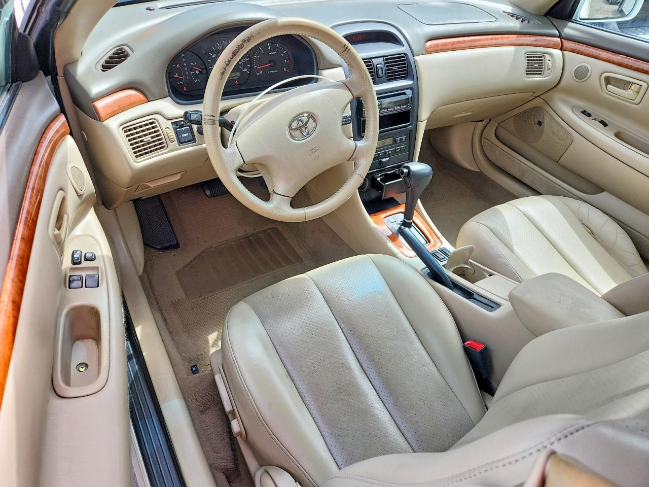 2002 Toyota Camry Solara Sle V6 Белый vin: 2T1CF28P22C571801
