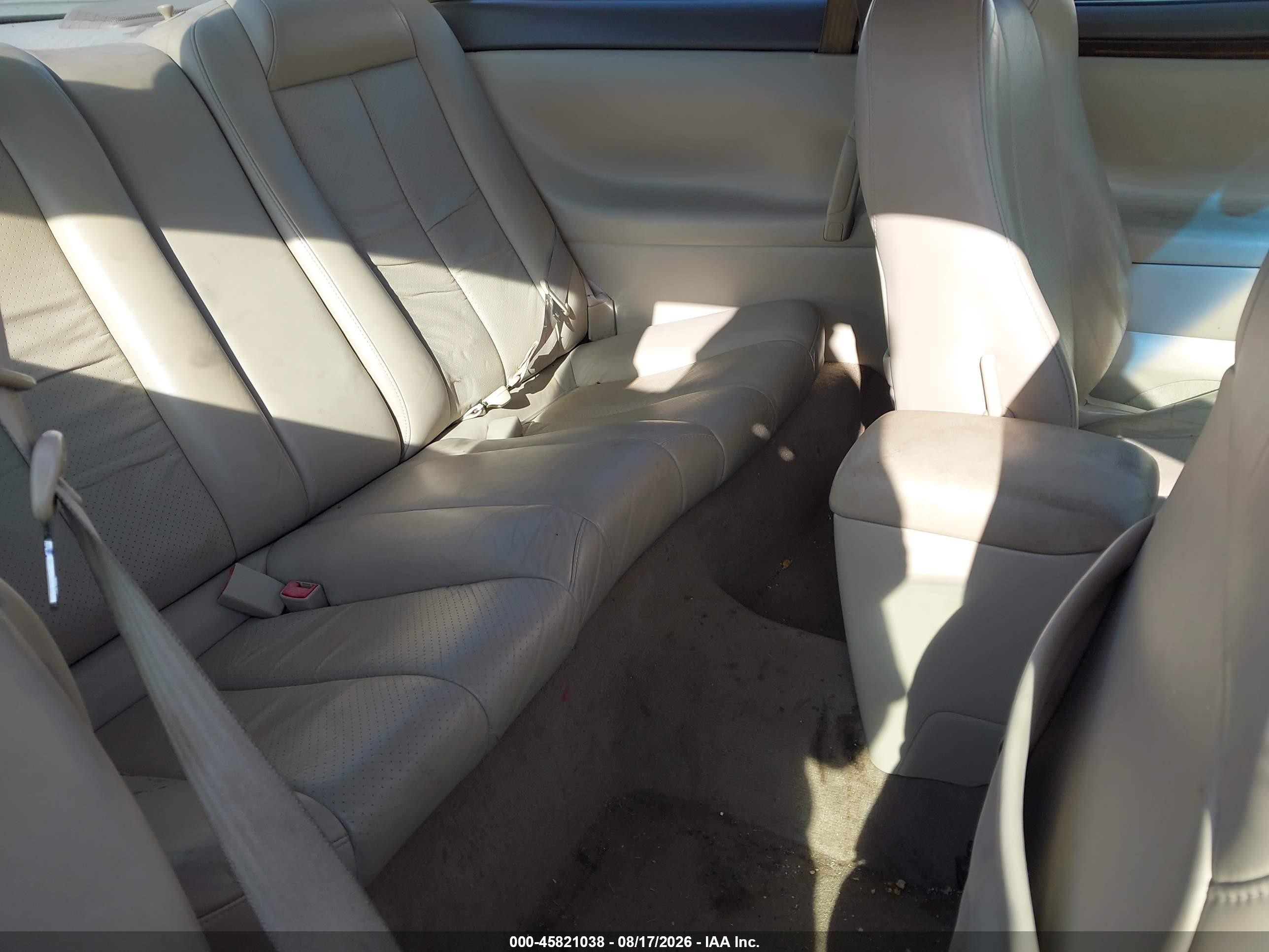2001 Toyota Camry Solara Sle V6 White vin: 2T1CF28P31C495665
