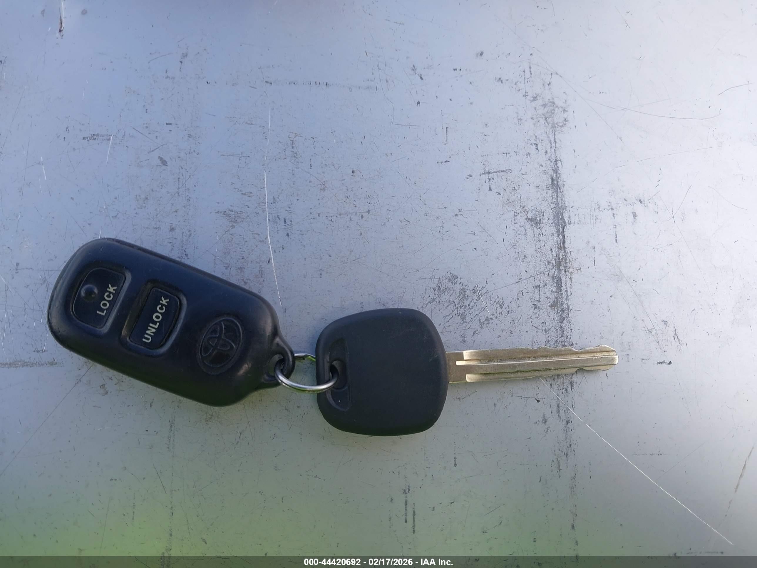 2001 Toyota Camry Solara Sle V6 Белый vin: 2T1CF28P41C489986