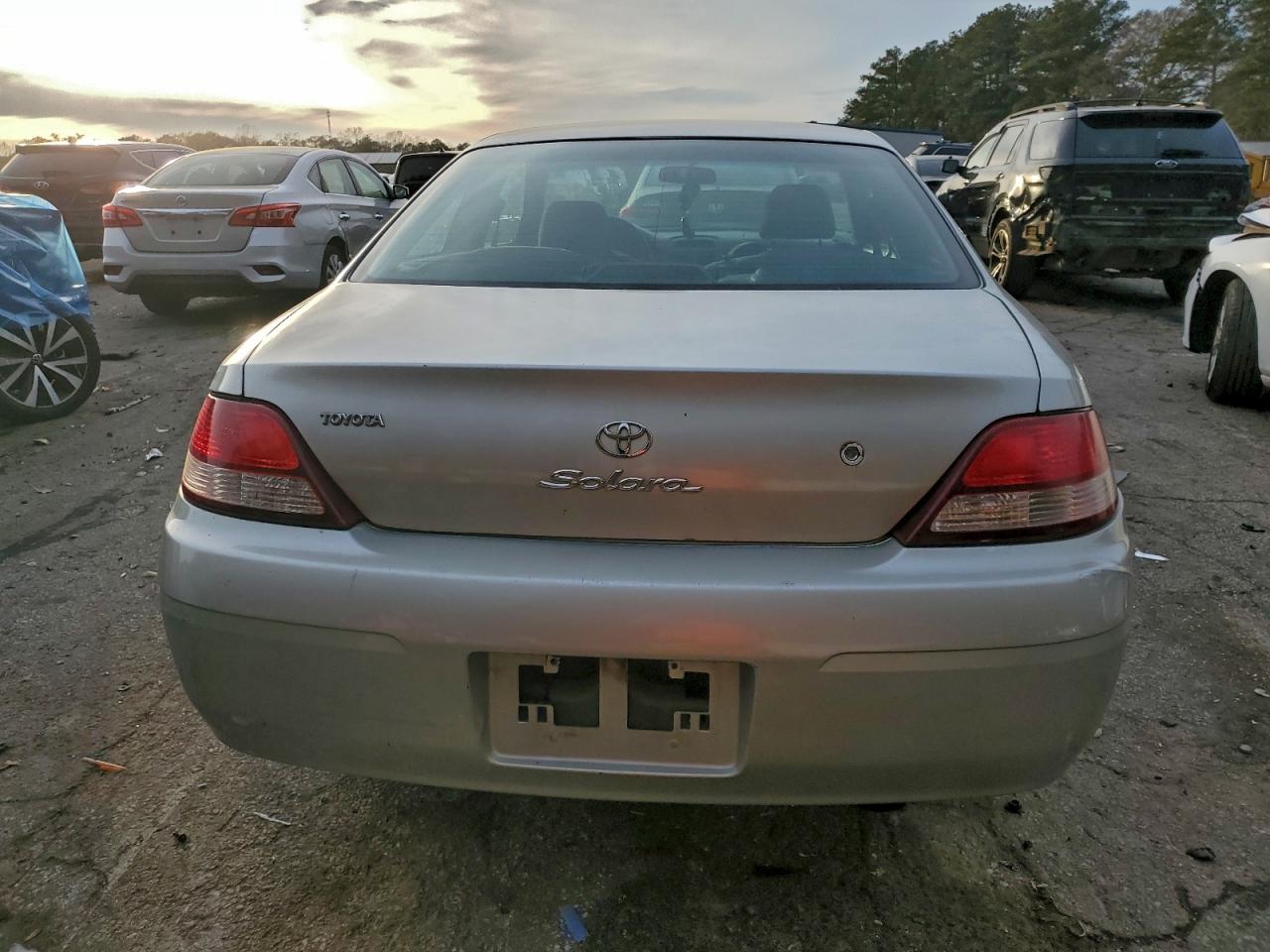 2000 Toyota Camry Solara Se Серебряный vin: 2T1CG22P4YC388012