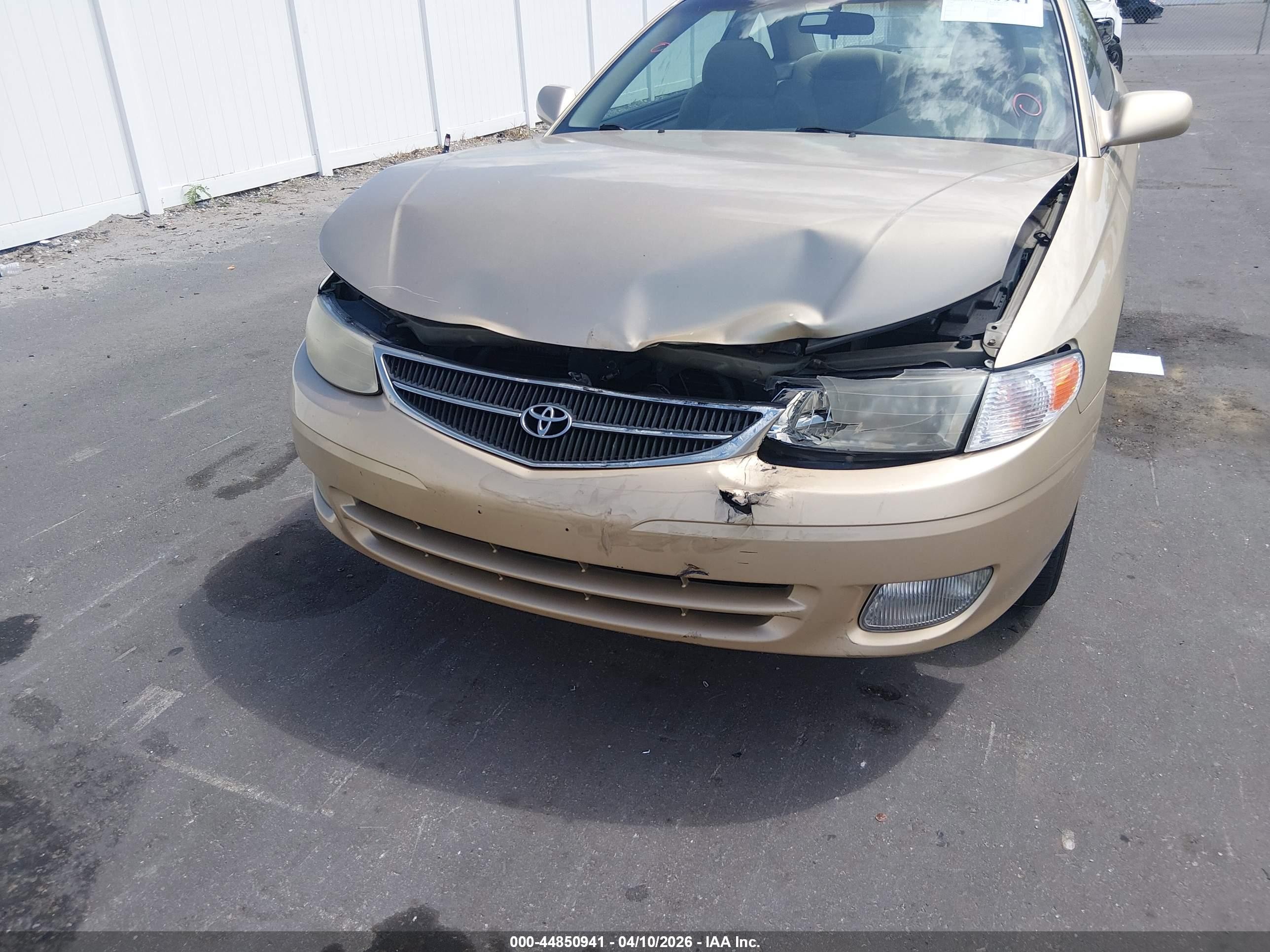 2000 Toyota Camry Solara Se Gold vin: 2T1CG22P4YC404905
