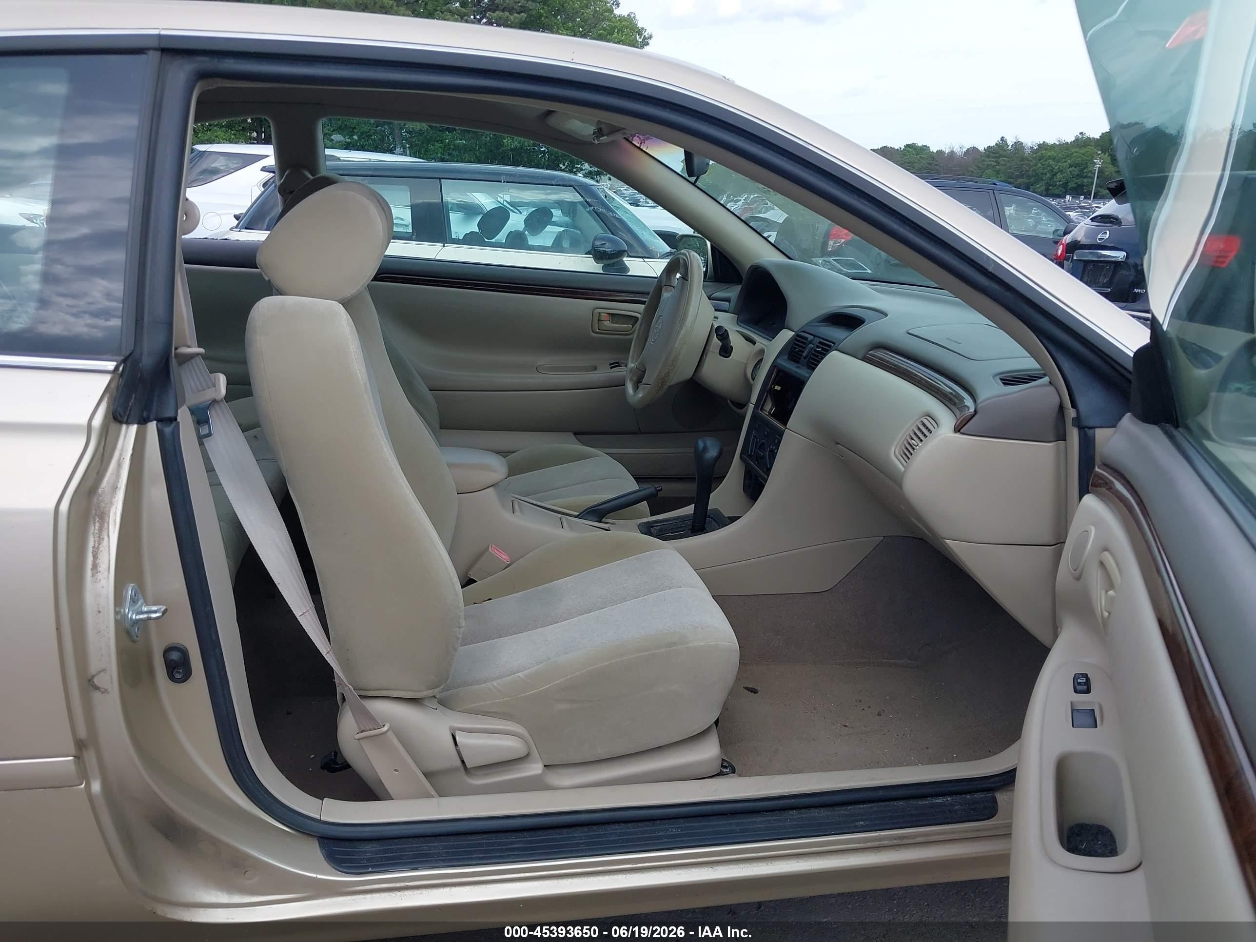 2000 Toyota Camry Solara Se Gold vin: 2T1CG22P9YC285555