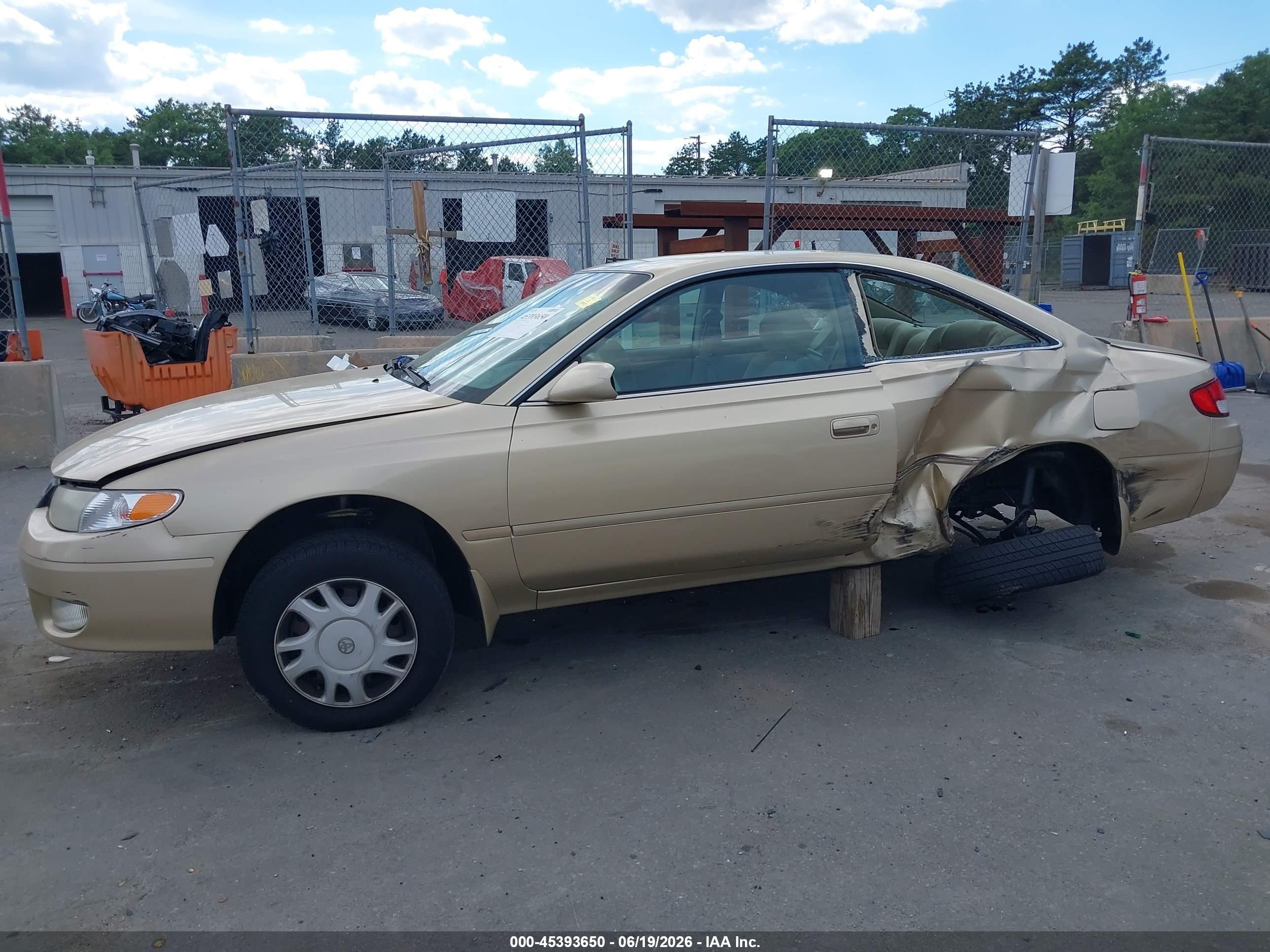 2000 Toyota Camry Solara Se Gold vin: 2T1CG22P9YC285555