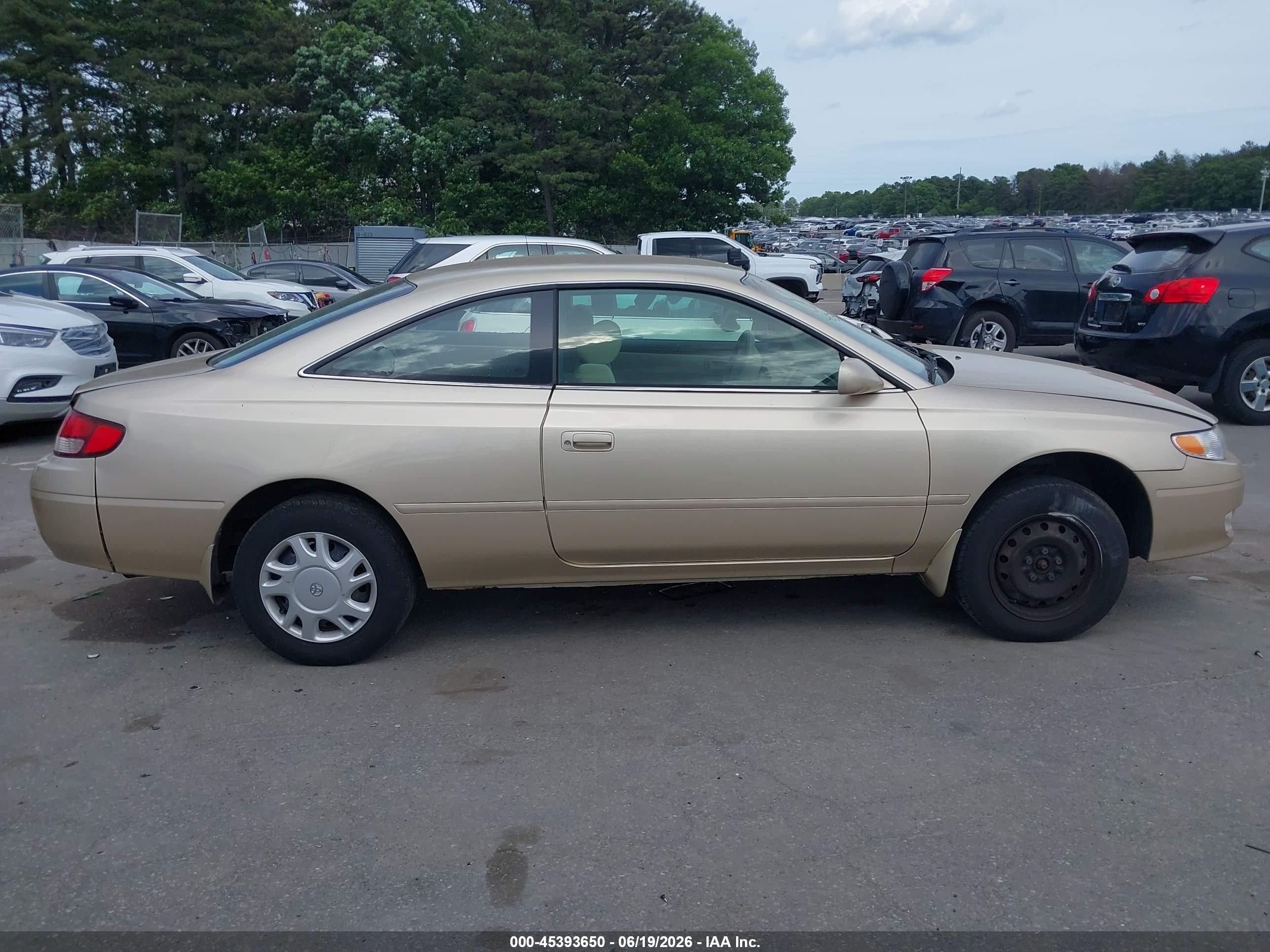2000 Toyota Camry Solara Se Gold vin: 2T1CG22P9YC285555