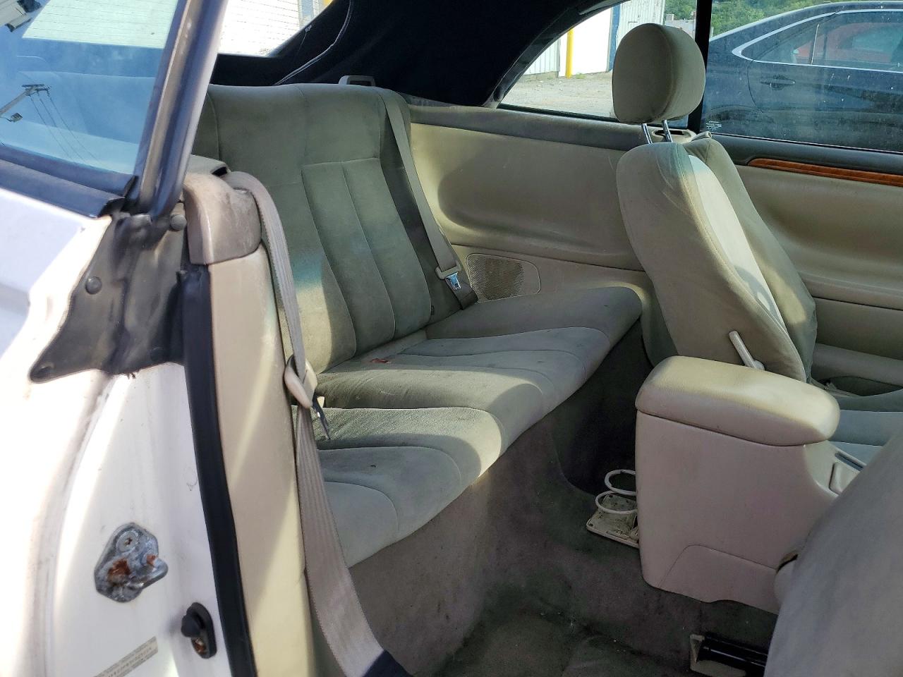 2003 Toyota Camry Solara Se White vin: 2T1FE22P83C025224