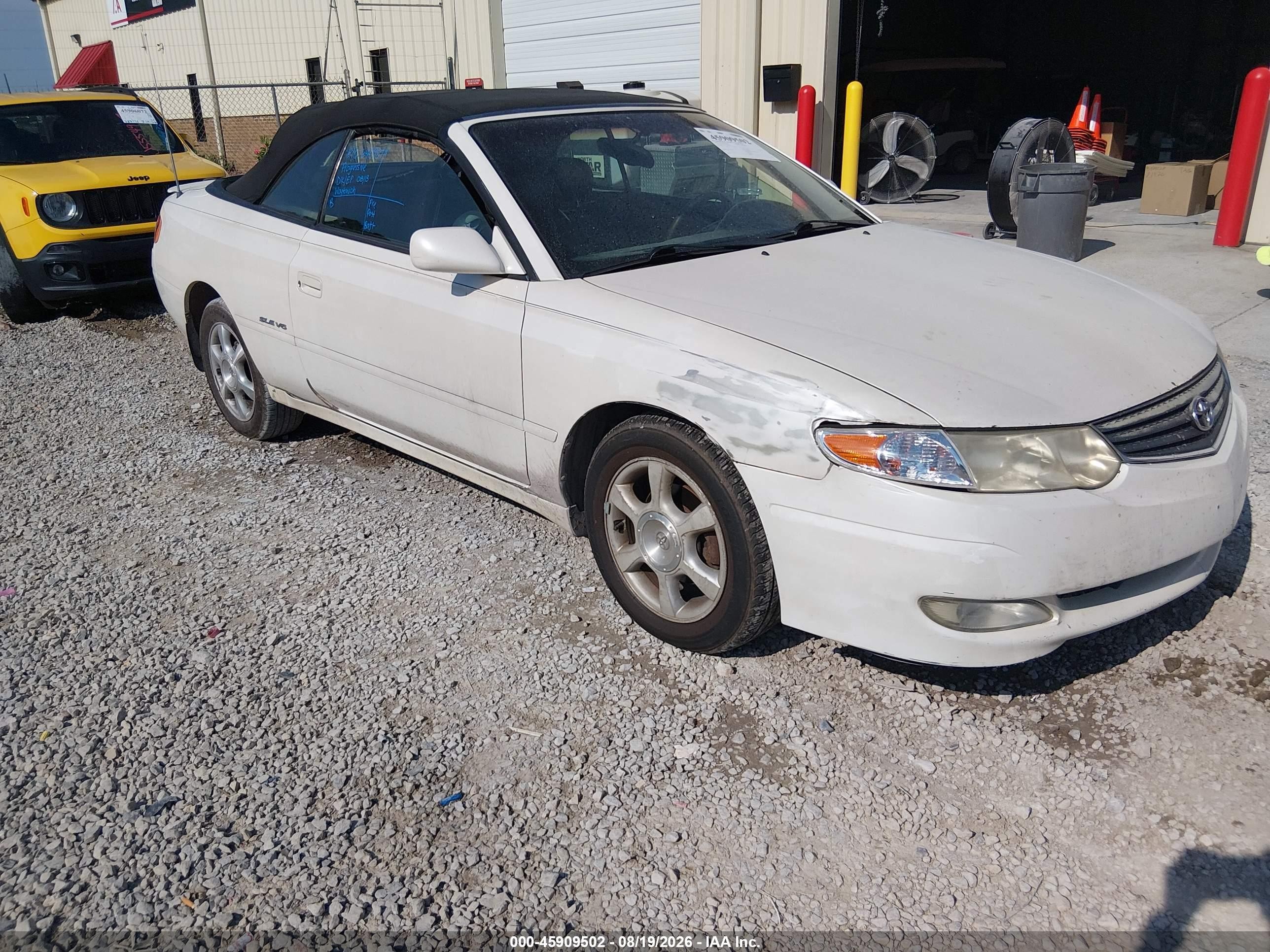 2002 Toyota Camry Solara Sle White vin: 2T1FF22P02C560236