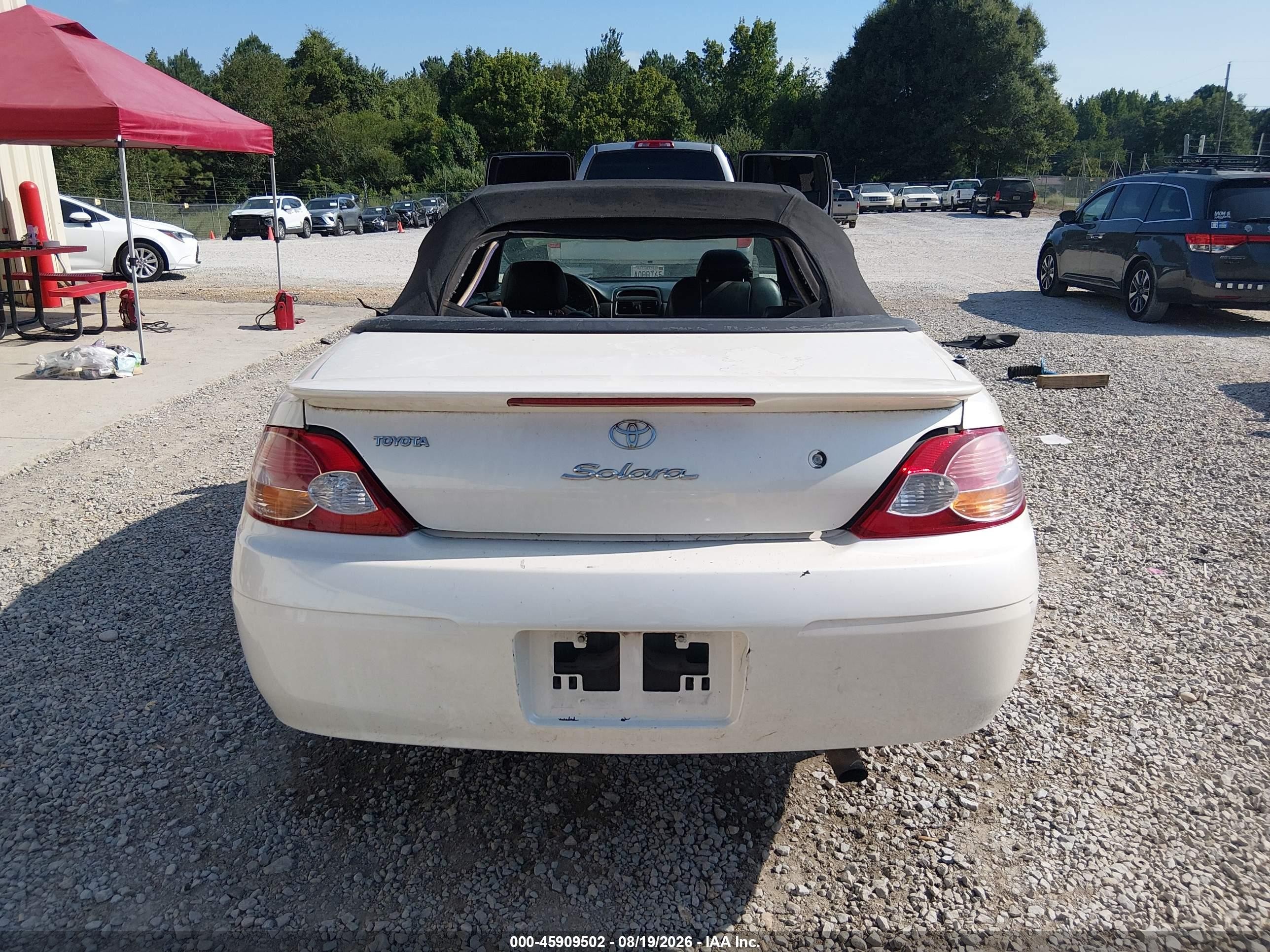 2002 Toyota Camry Solara Sle White vin: 2T1FF22P02C560236