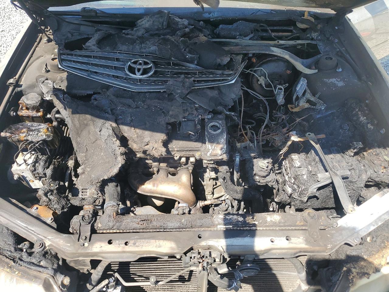 2003 Toyota Camry Solara Sle V6 Серебряный vin: 2T1FF22P23C607865