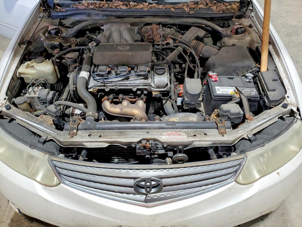 2002 Toyota Camry Solara Sle V6 White vin: 2T1FF22PX2C575536
