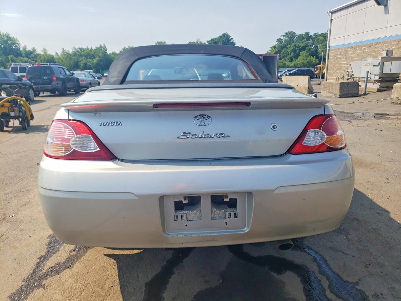 2002 Toyota Camry Solara Sle V6 Silver vin: 2T1FF28P02C594913