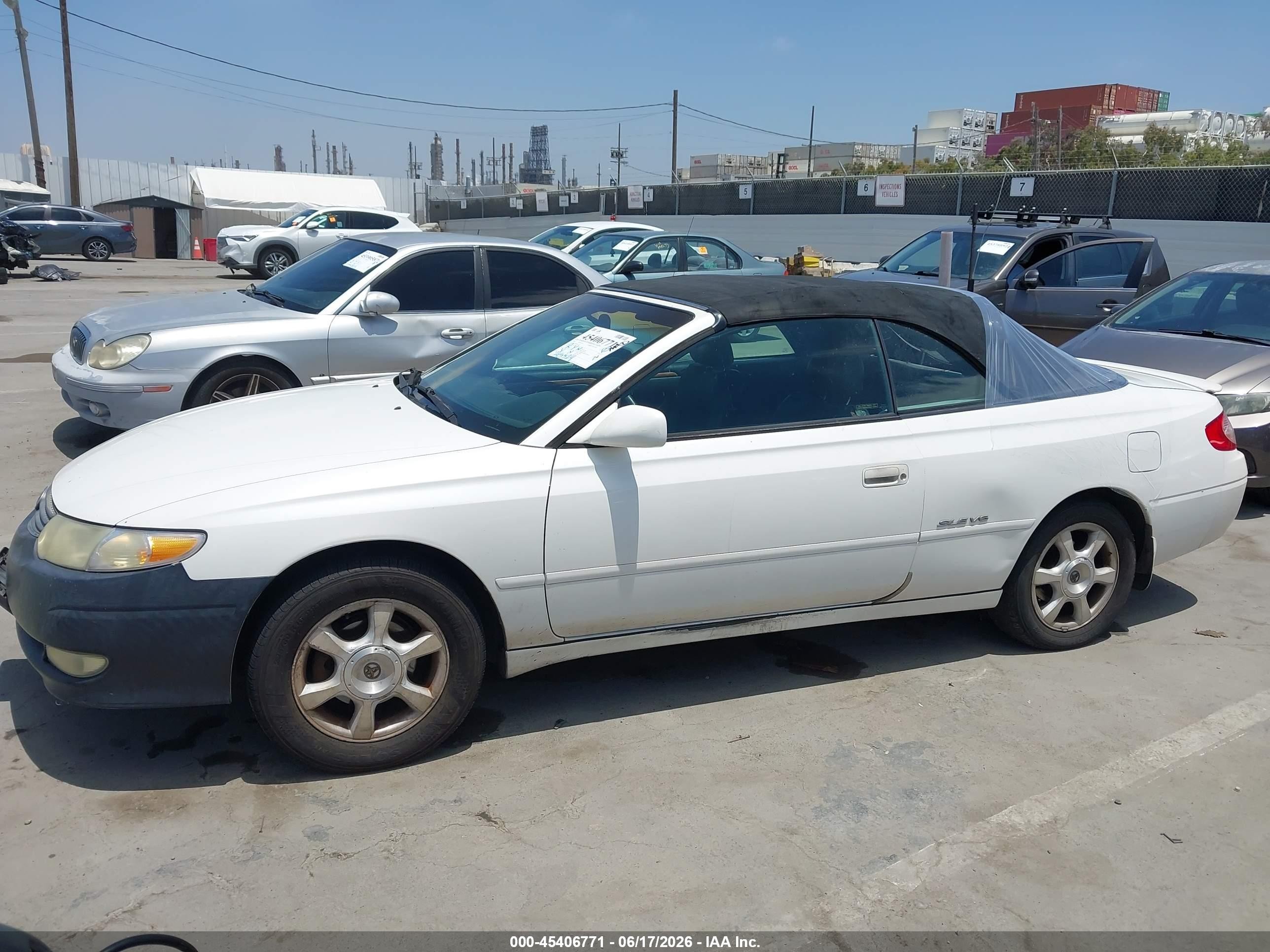2002 Toyota Camry Solara Sle White vin: 2T1FF28P02C601553
