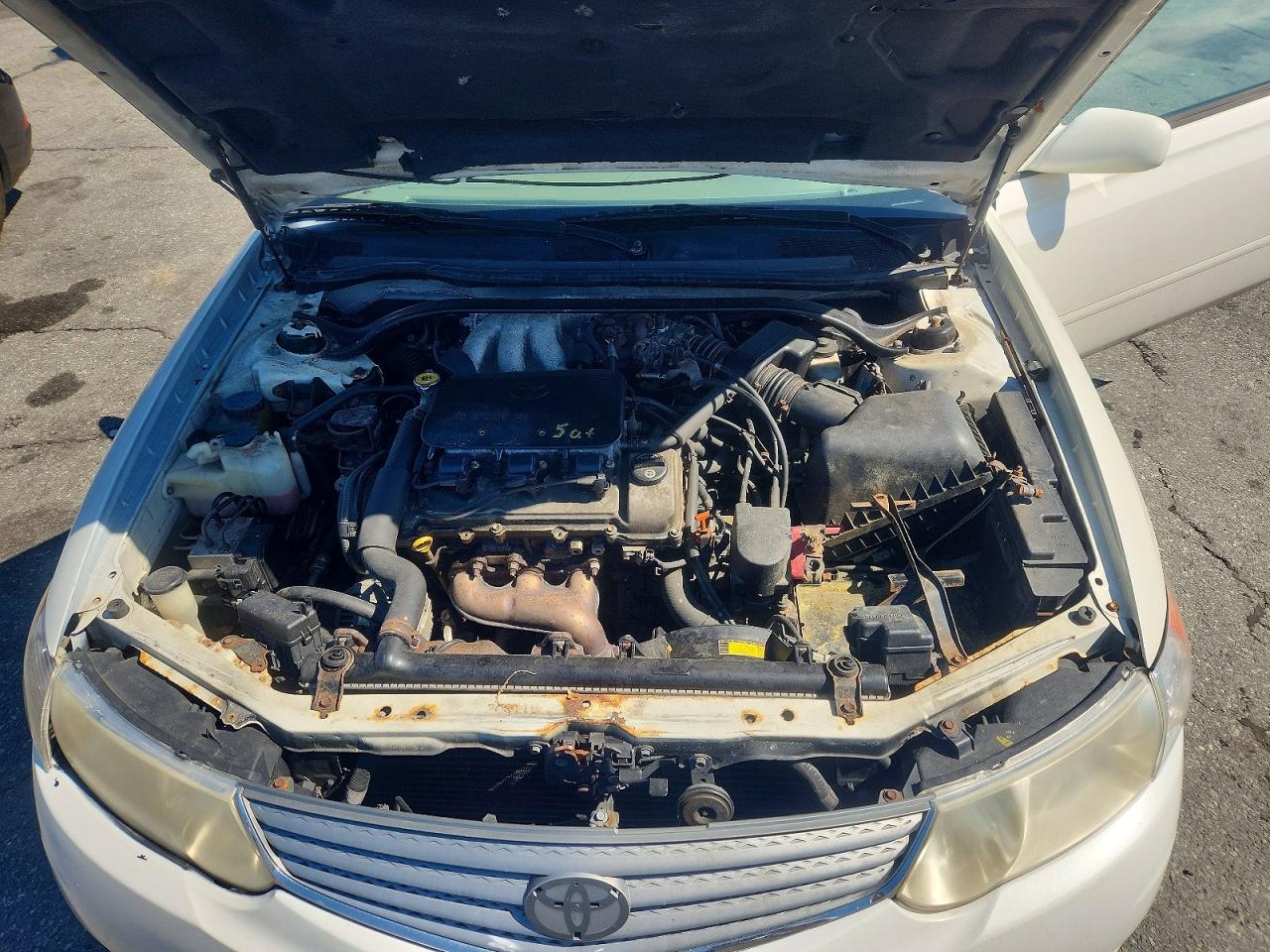 2002 Toyota Camry Solara Se V6 White vin: 2T1FF28P92C885099