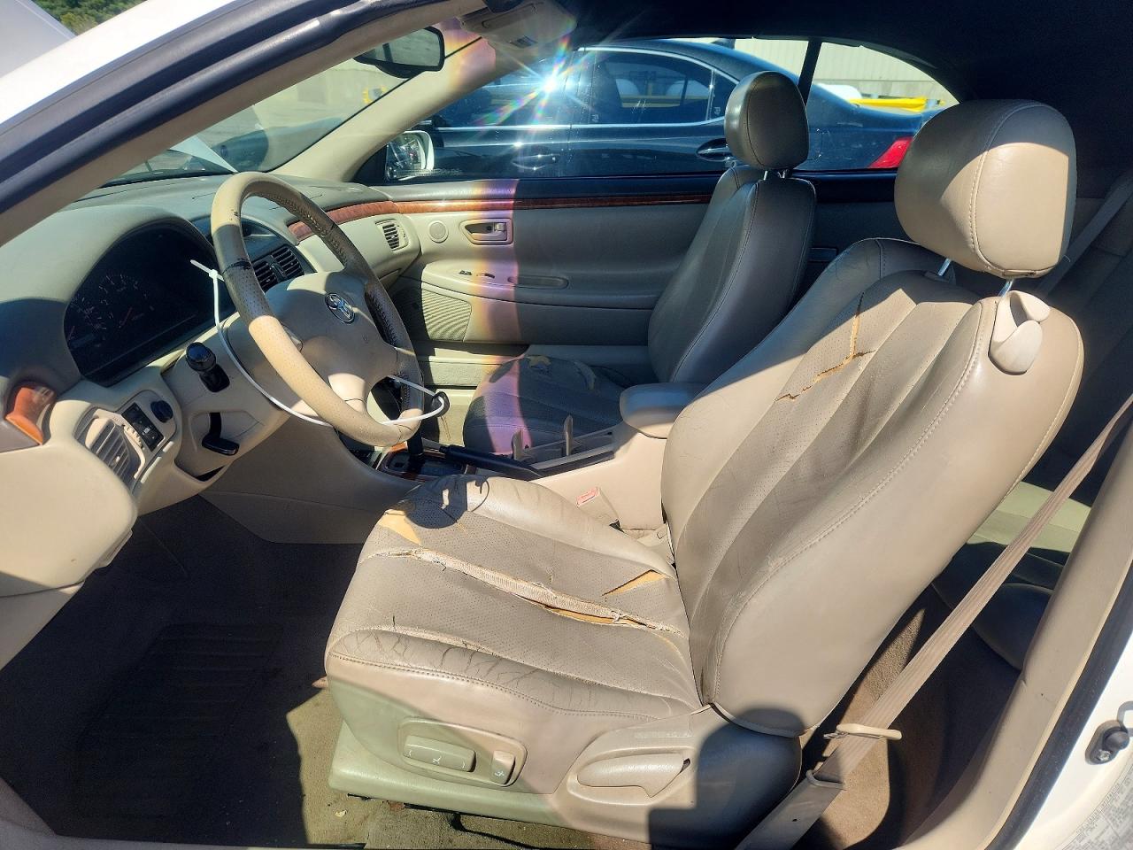 2002 Toyota Camry Solara Se V6 White vin: 2T1FF28P92C885099