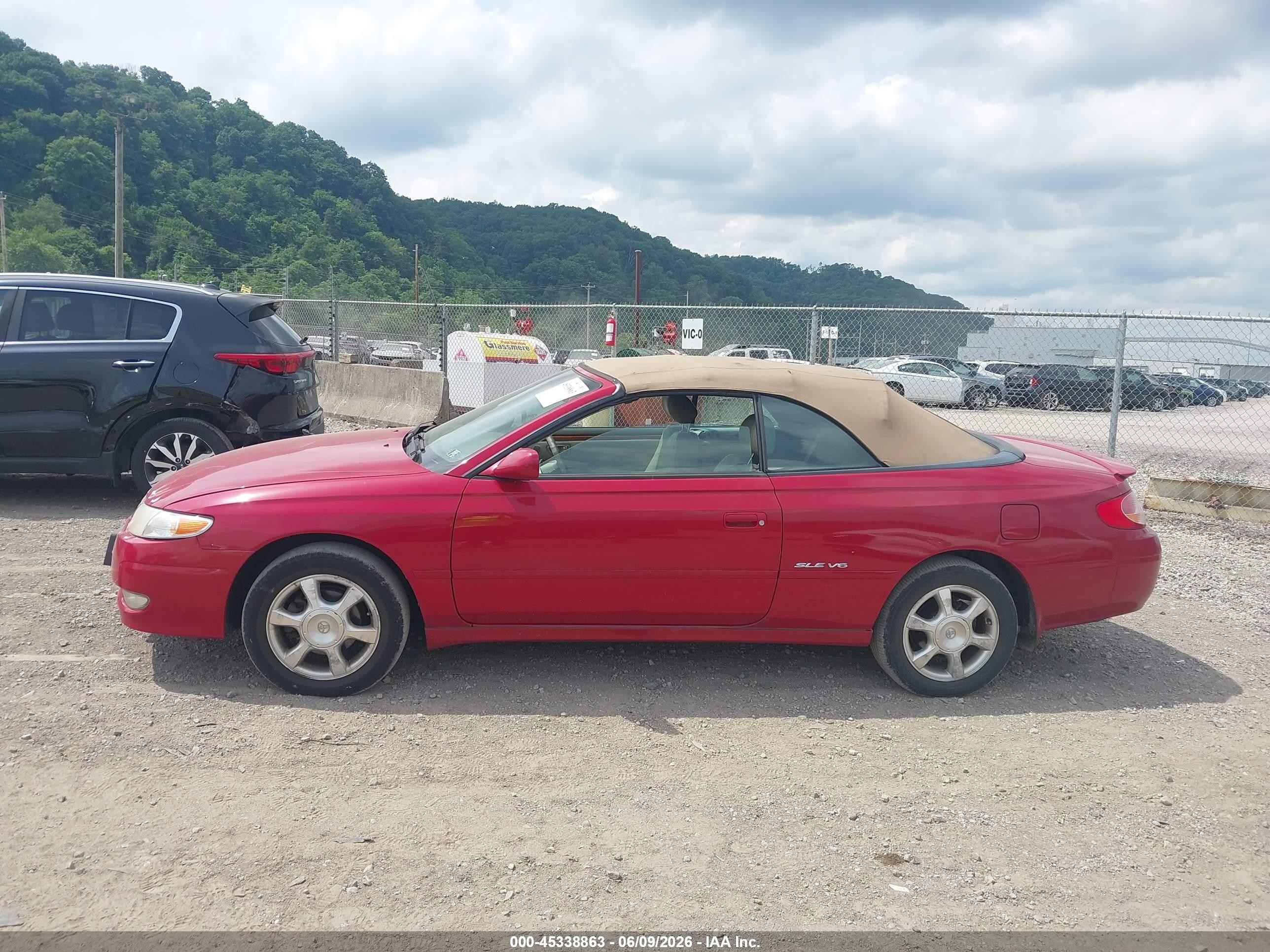 2002 Toyota Camry Solara Sle Красный vin: 2T1FF28PX2C591176