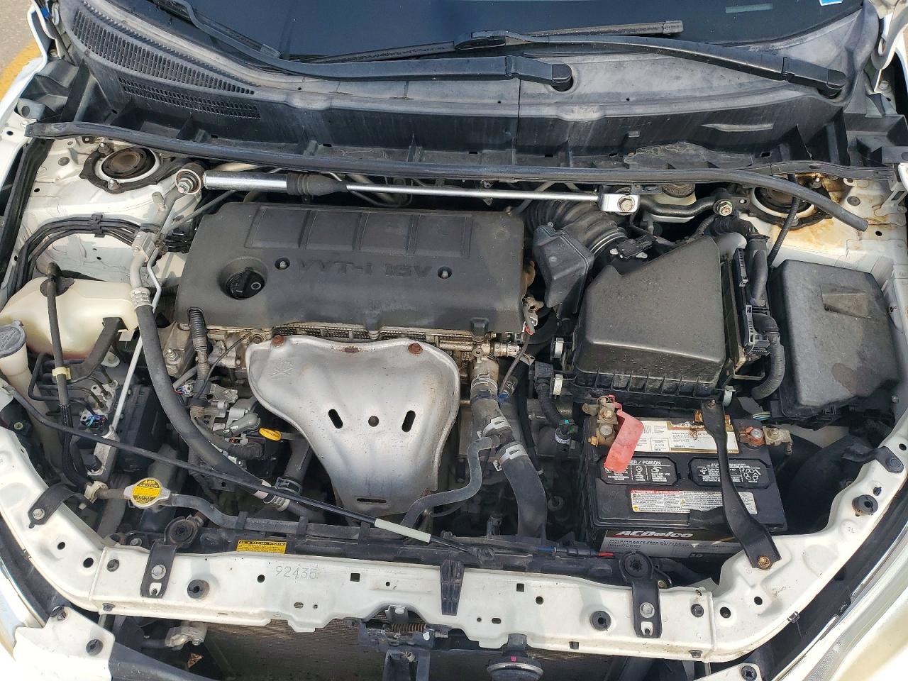 2009 Toyota Corolla Matrix Xrs White vin: 2T1GE40E79C005329