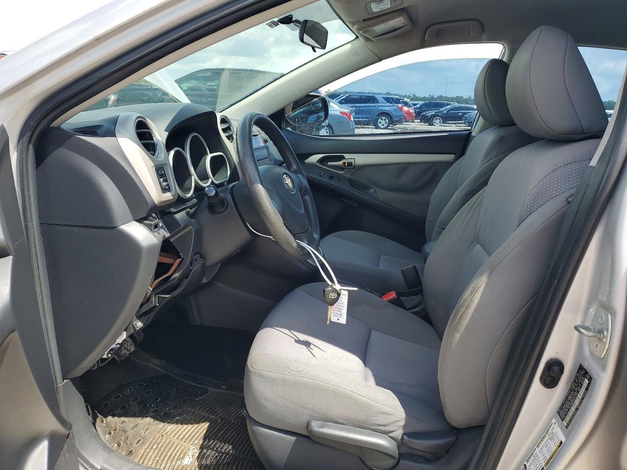 2009 Toyota Matrix S Silver vin: 2T1KE40E19C020404