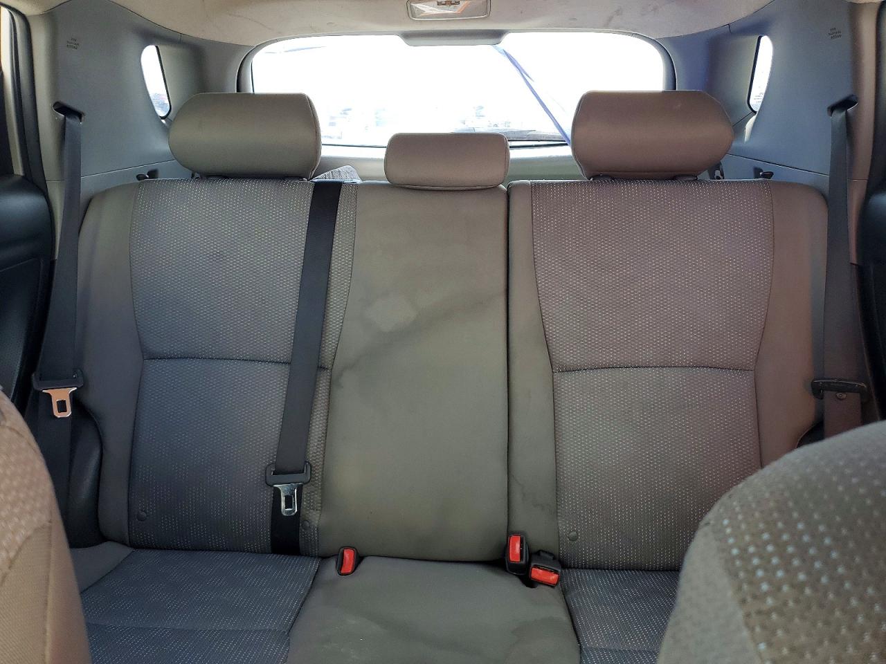 2009 Toyota Matrix S Silver vin: 2T1KE40E19C020404