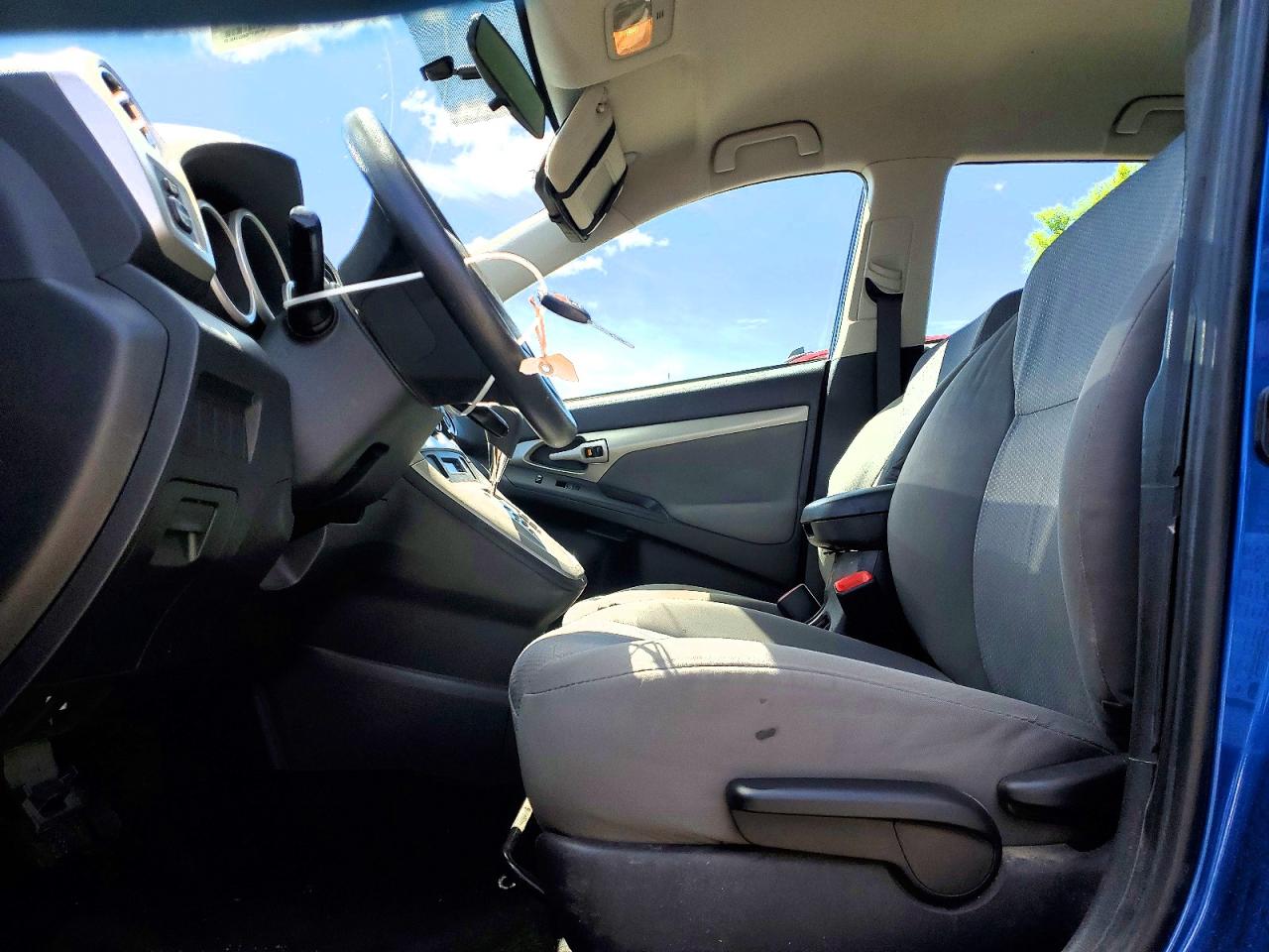 2009 Toyota Corolla Matrix S Blue vin: 2T1KE40E29C002347