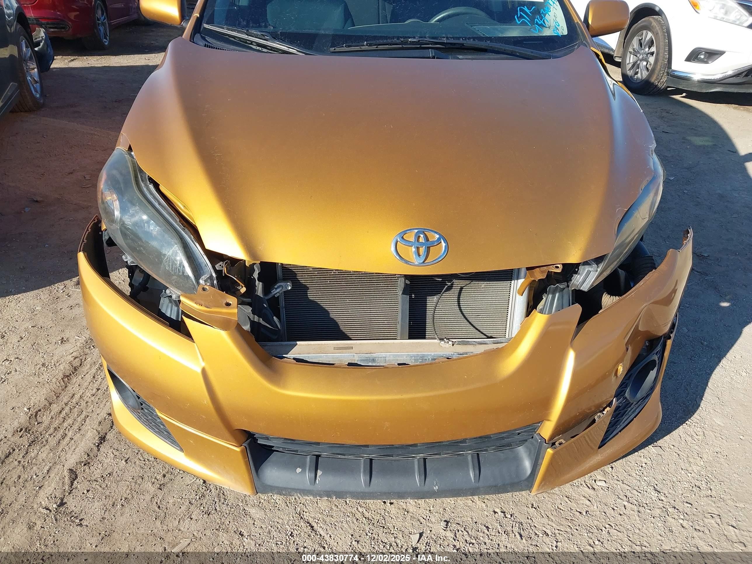 2009 Toyota Matrix S Orange vin: 2T1KE40E29C023621