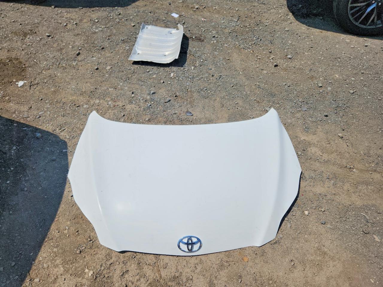 2009 Toyota Matrix S White vin: 2T1KE40E29C028589