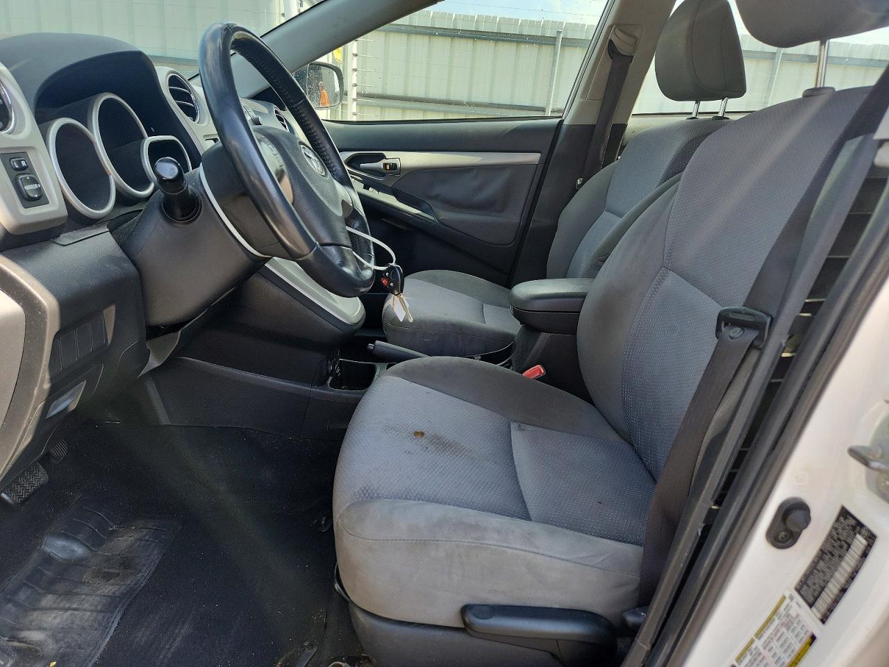 2009 Toyota Matrix S White vin: 2T1KE40E49C010286
