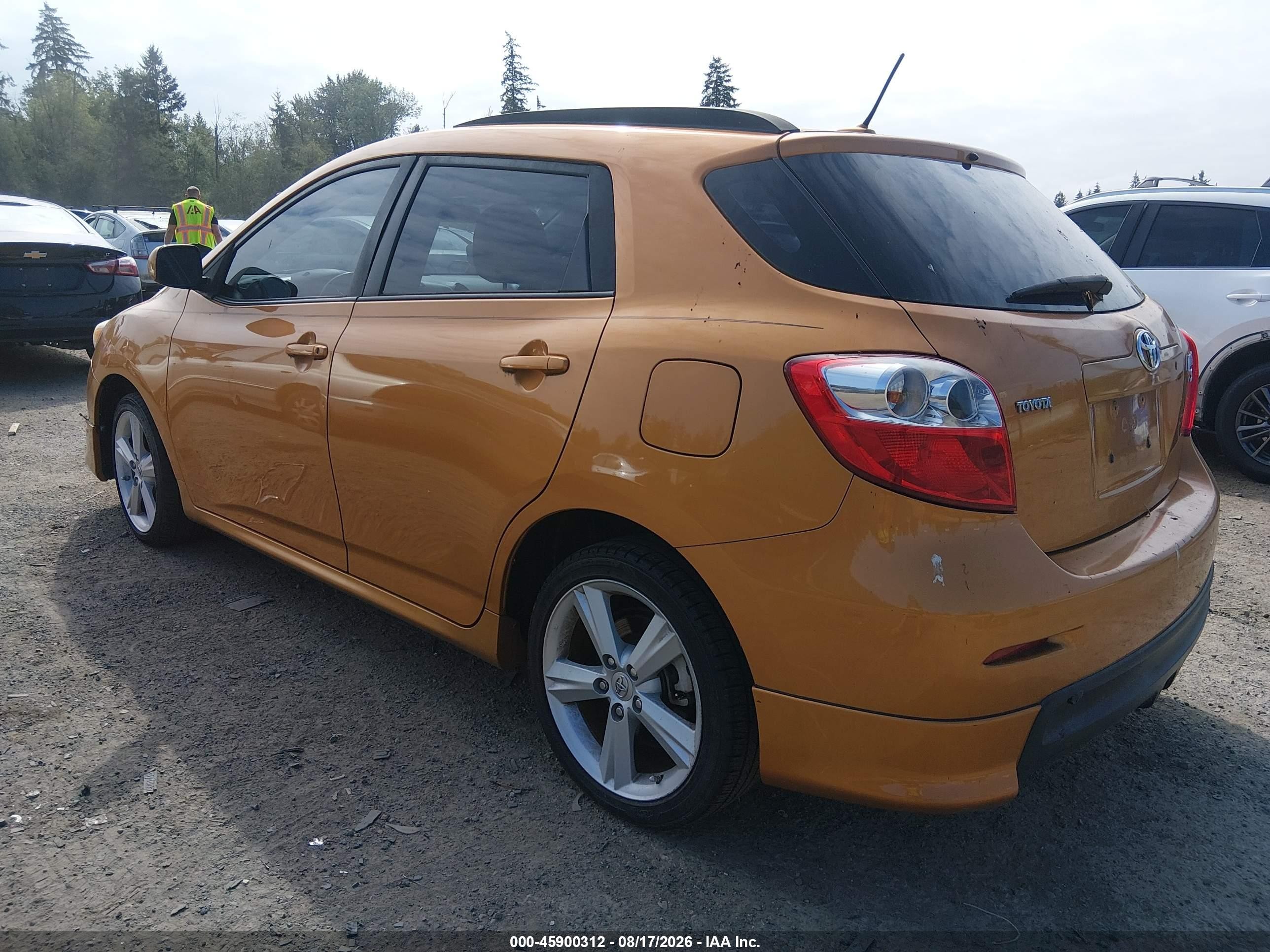 2009 Toyota Matrix S Оранжевый vin: 2T1KE40E49C015262
