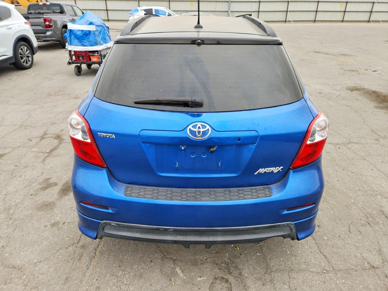 2009 Toyota Matrix S Синий vin: 2T1KE40E49C021627