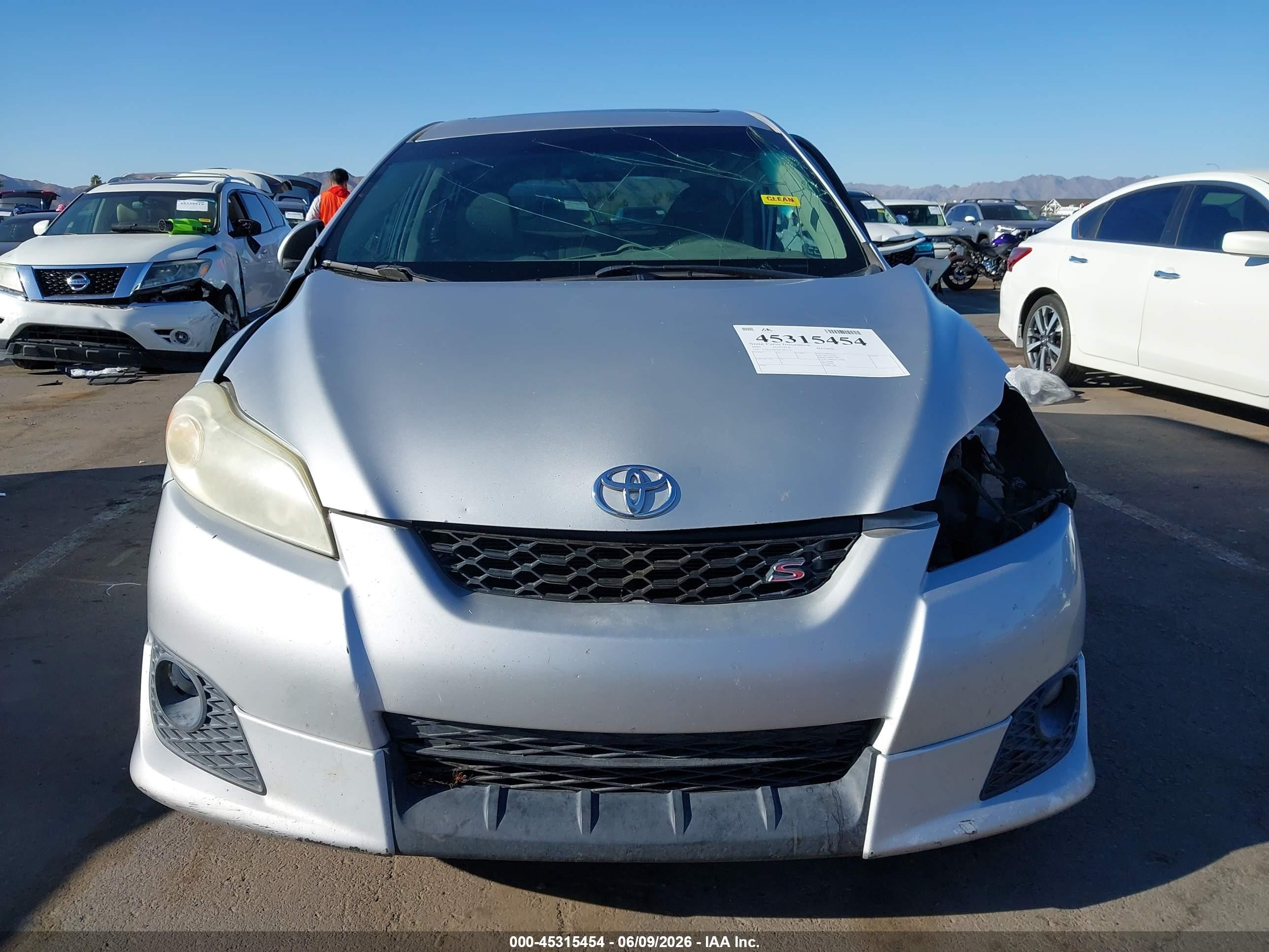 2009 Toyota Matrix S Silver vin: 2T1KE40E59C007171