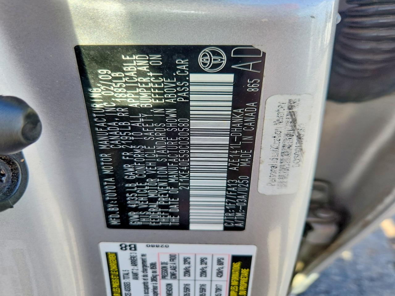 2009 Toyota Corolla Matrix S Silver vin: 2T1KE40E59C030580