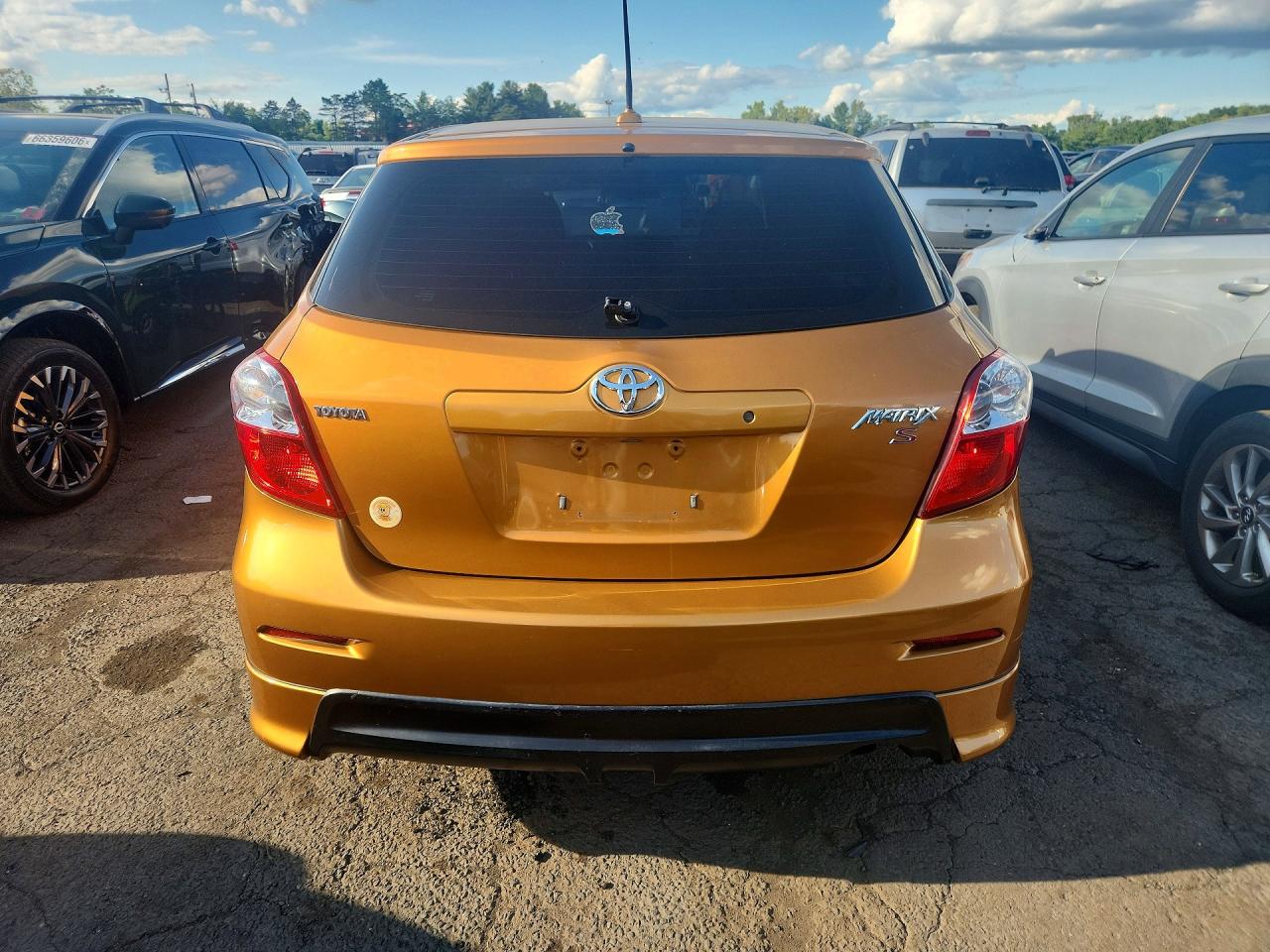 2009 Toyota Matrix S Gold vin: 2T1KE40E69C008281