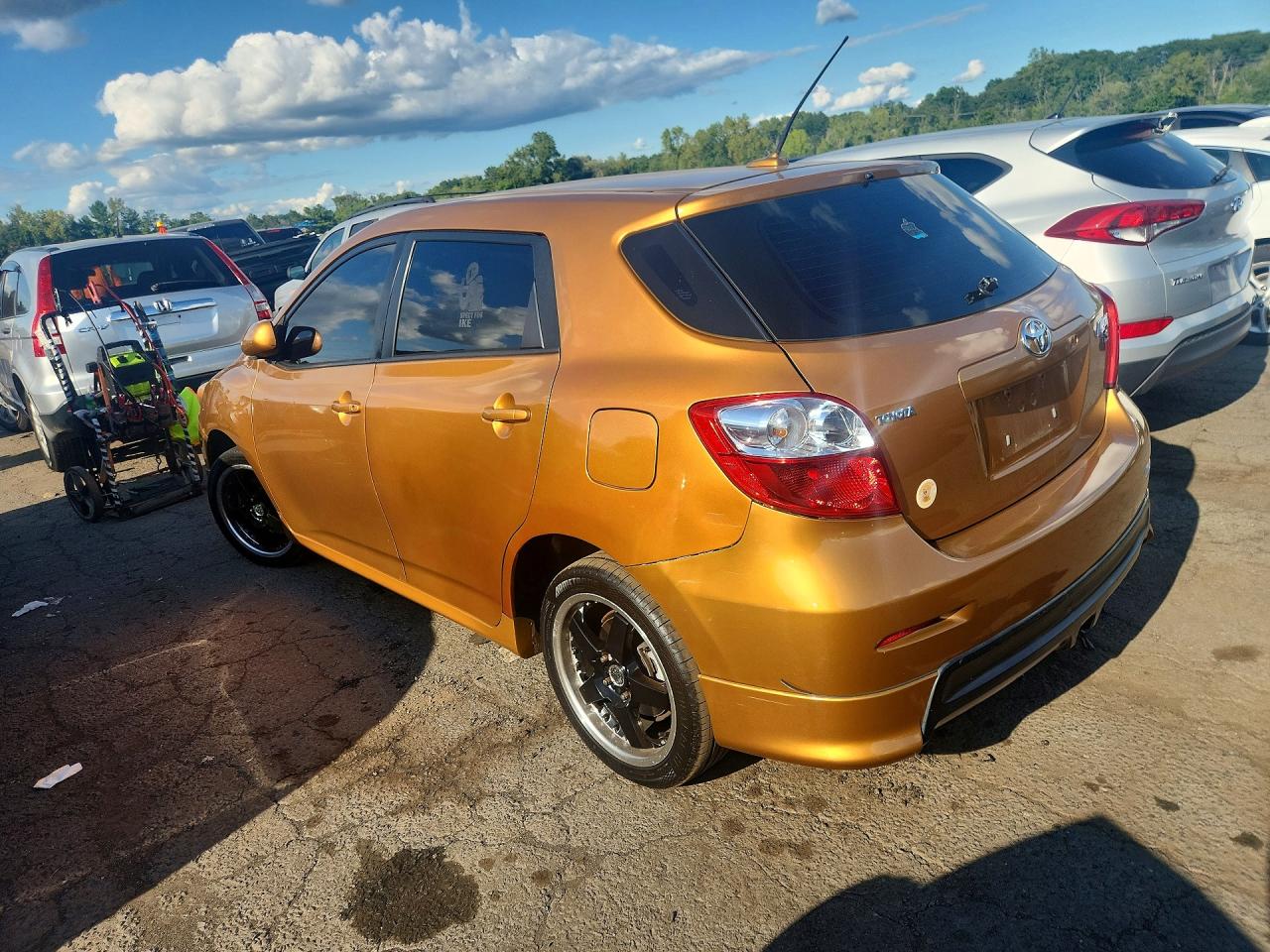 2009 Toyota Matrix S Gold vin: 2T1KE40E69C008281