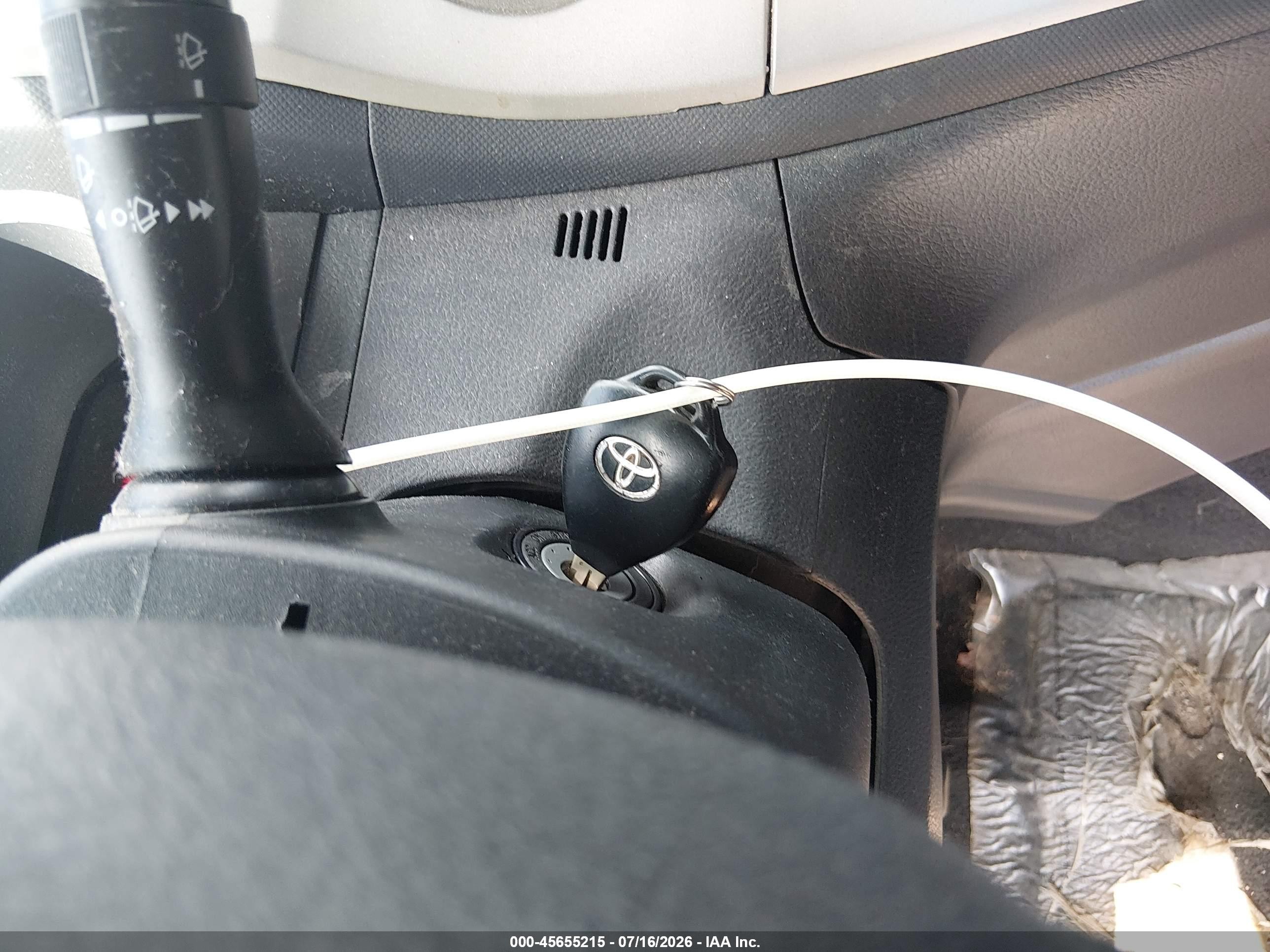 2009 Toyota Matrix S Золотой vin: 2T1KE40E69C021662