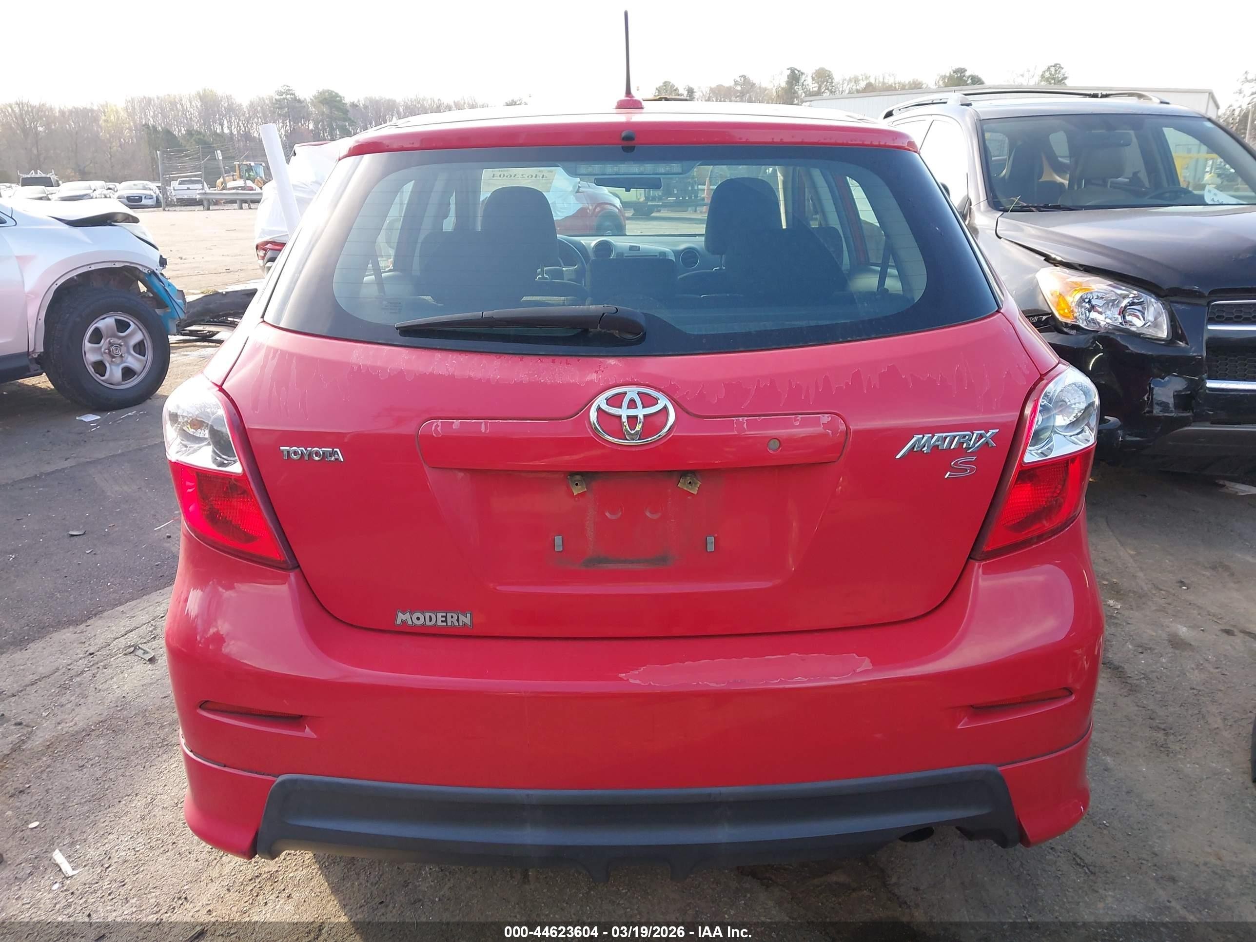 2009 Toyota Matrix S Красный vin: 2T1KE40E79C010993
