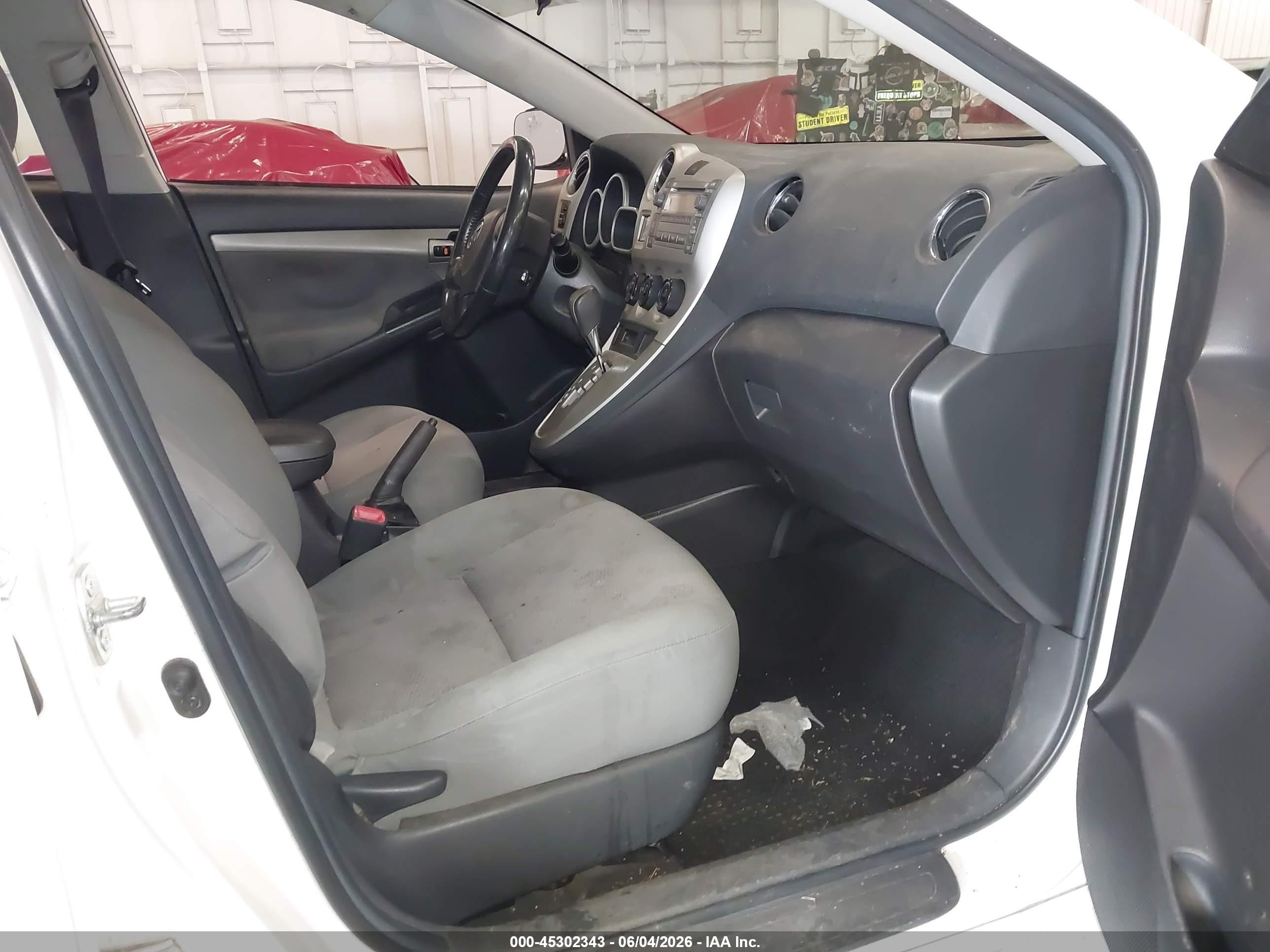 2009 Toyota Matrix S White vin: 2T1KE40E79C017099